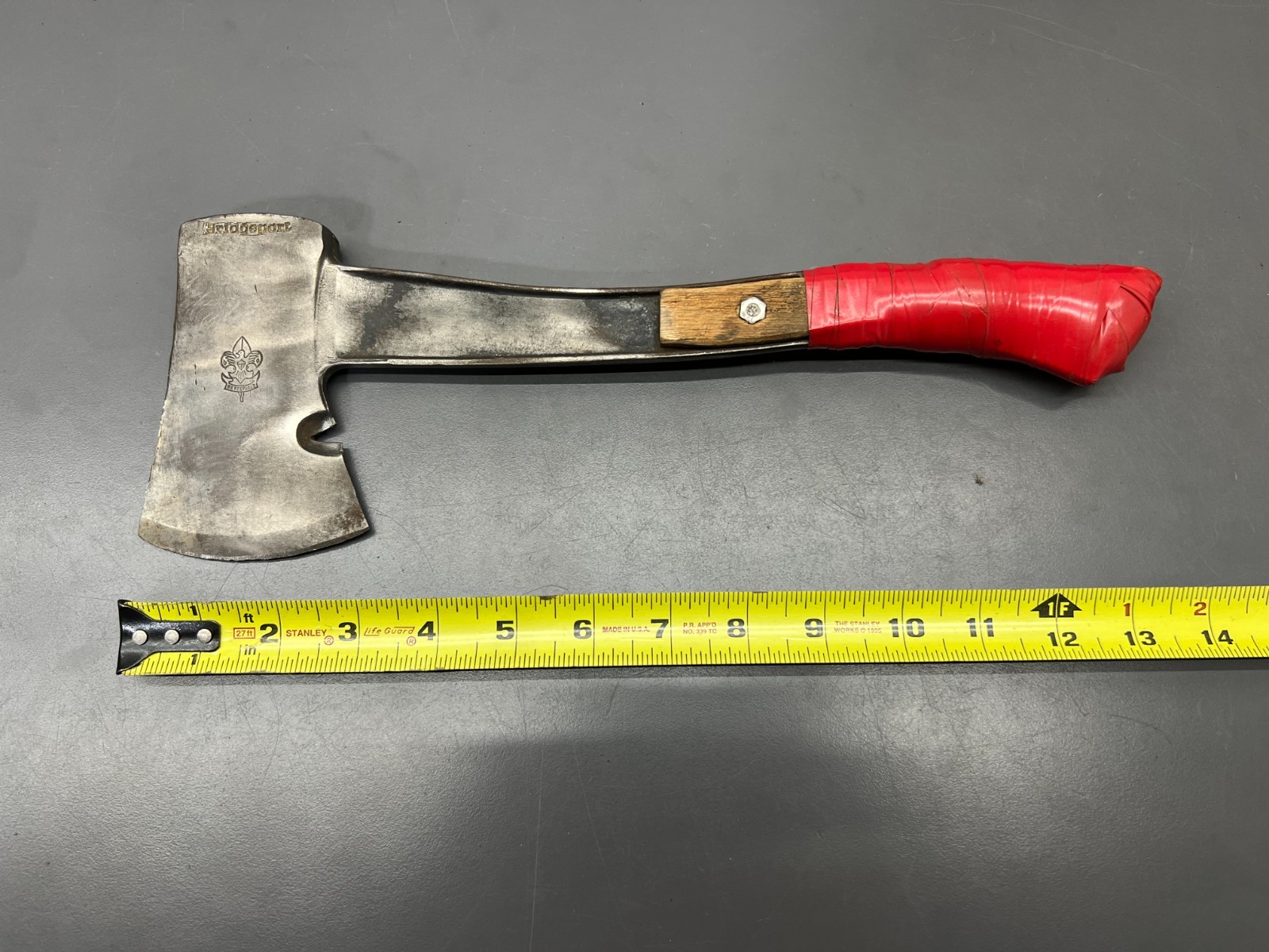 (H1) VINTAGE BRIDGEPORT BOY SCOUT BSA CAMPING HATCHET BE PREPARED - MADE IN USA (H1) VINTAGE BRIDGEPORT BOY SCOUT BSA CAMPING HATCHET BE PREPARED - MADE IN USA