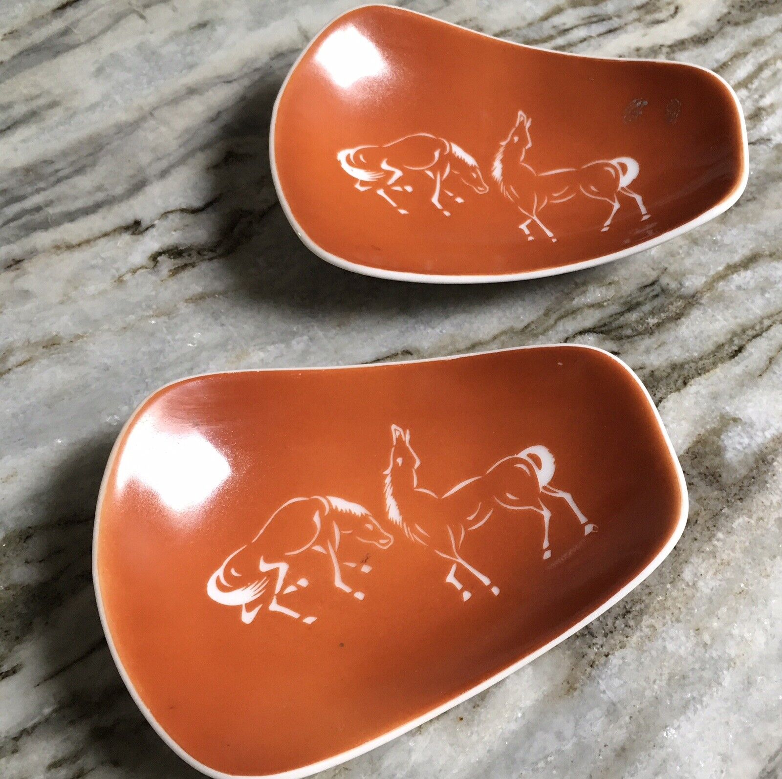 Vintage Atomic Style Burnt Orange Dishes(2) With Silhouetted Horses