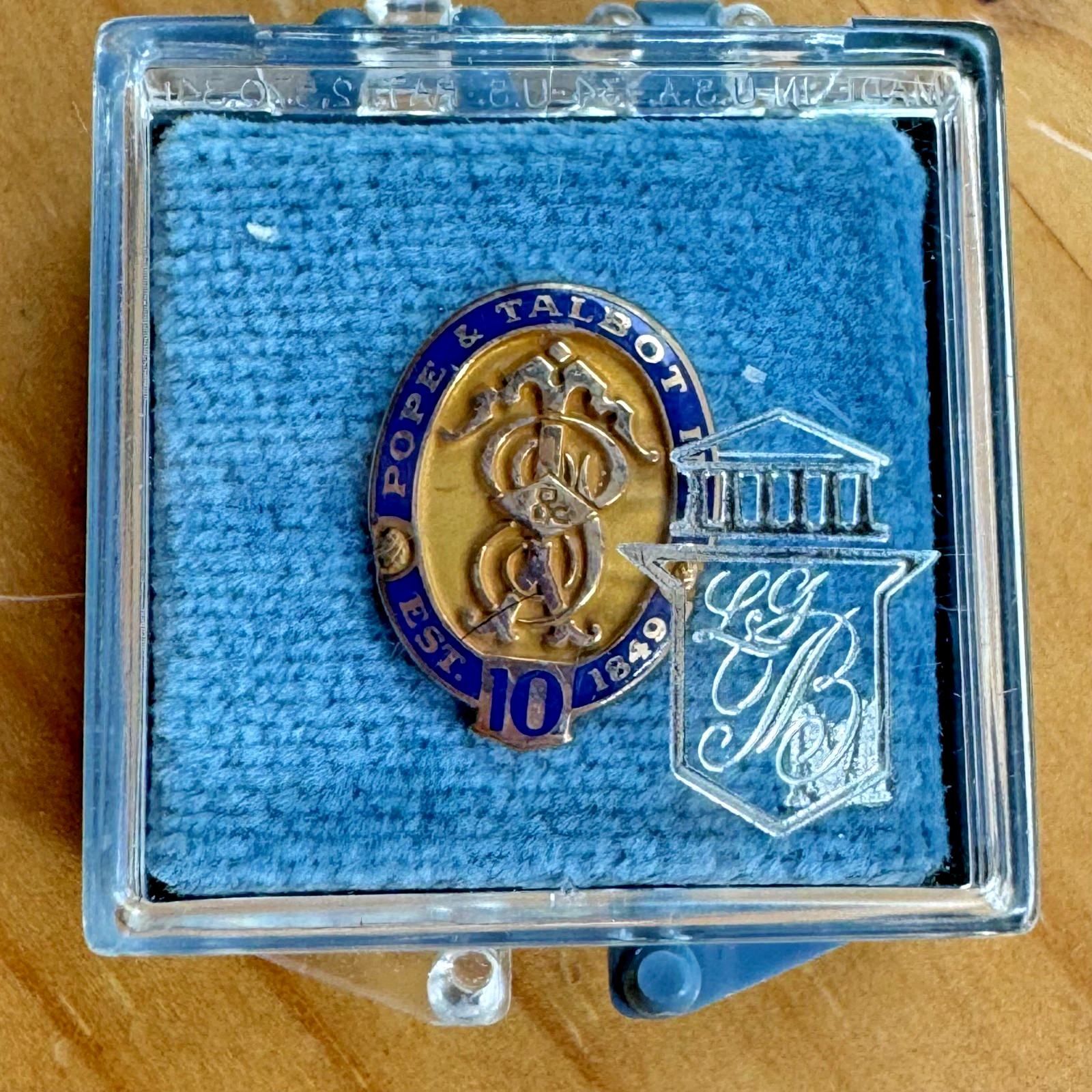 Vintage Pope & Talbot Est 1849 10 Yr Service Pin LGB 10K Gold Screw Back Box