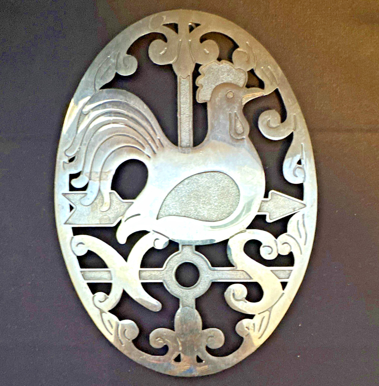 Vintage E P ZINC Italy Oval Metal Rooster Trivet Silver Tone Farmhouse Kitchen