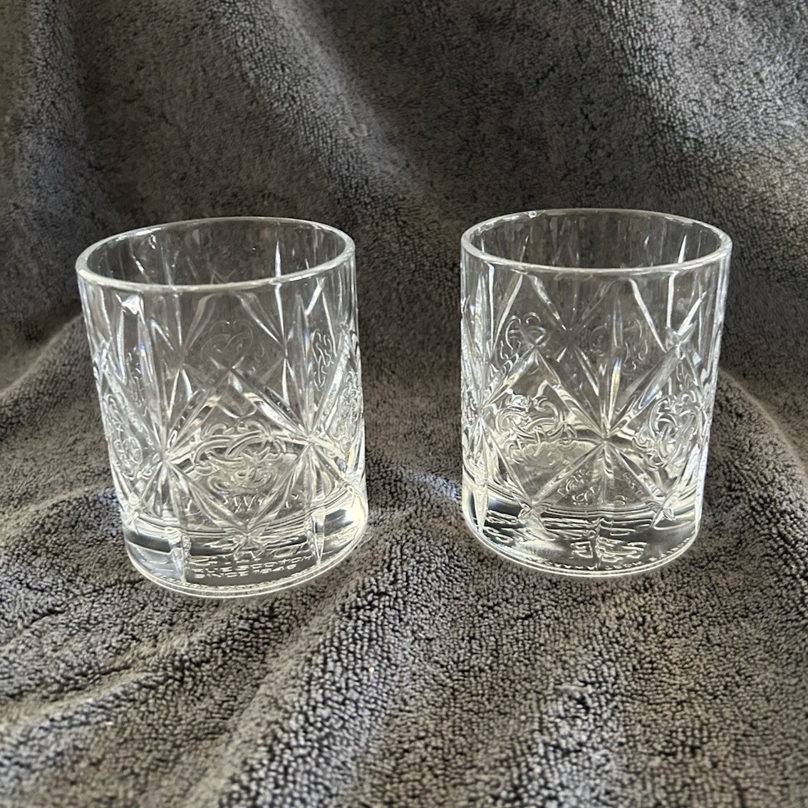 Dewar\'s Distillery Limited Edition Double Celtic Glasses Set of 2 