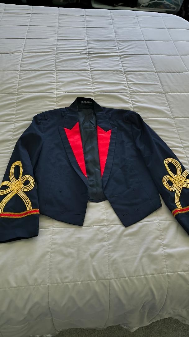 VTG 1969 U.S. Army Artillery Officer Mess Dress Jacket James S Lee Hong Kong VTG 1969 U.S. Army Artillery Officer Mess Dress Jacket James S Lee Hong Kong
