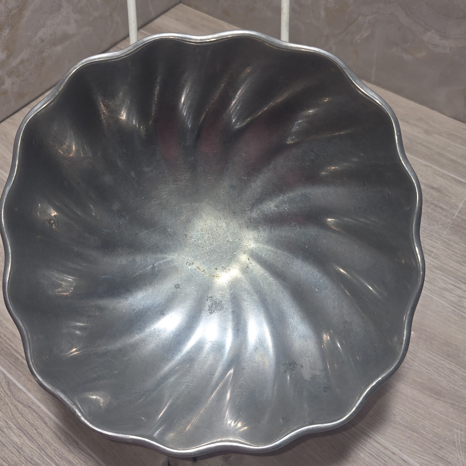 Vintage Wilton Armetale Eddy Pewter Bowl 7\