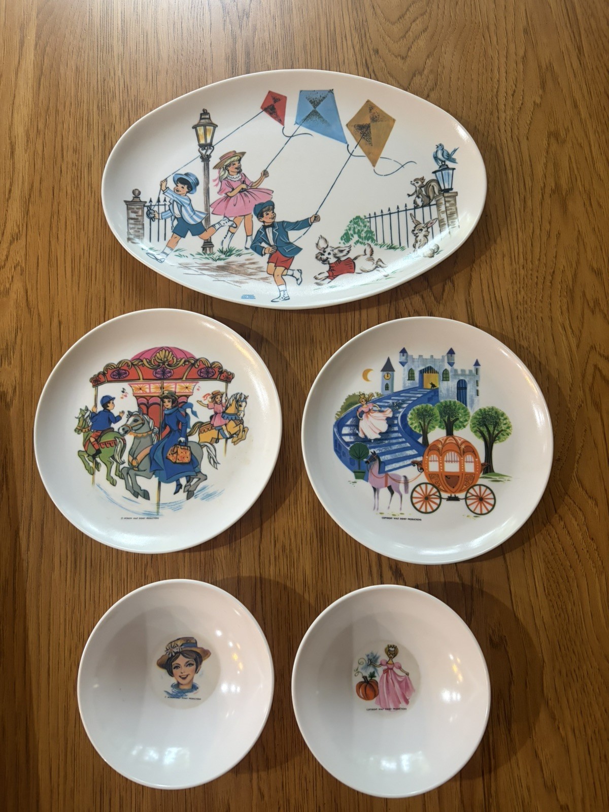 Walt Disney Mary Poppins Melmac Dinnerware Oval Plate, 2 Saucers, 2 bowls