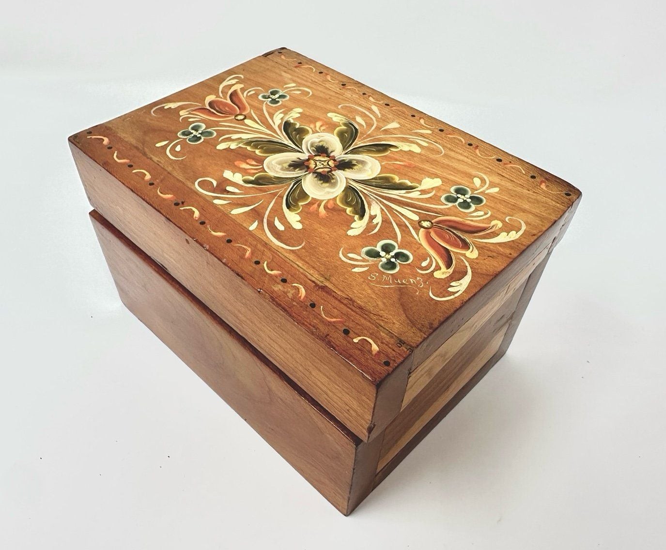 Vintage Hand Painted Wooden Jewelry Trinket Box Floral Folk Painting wood box