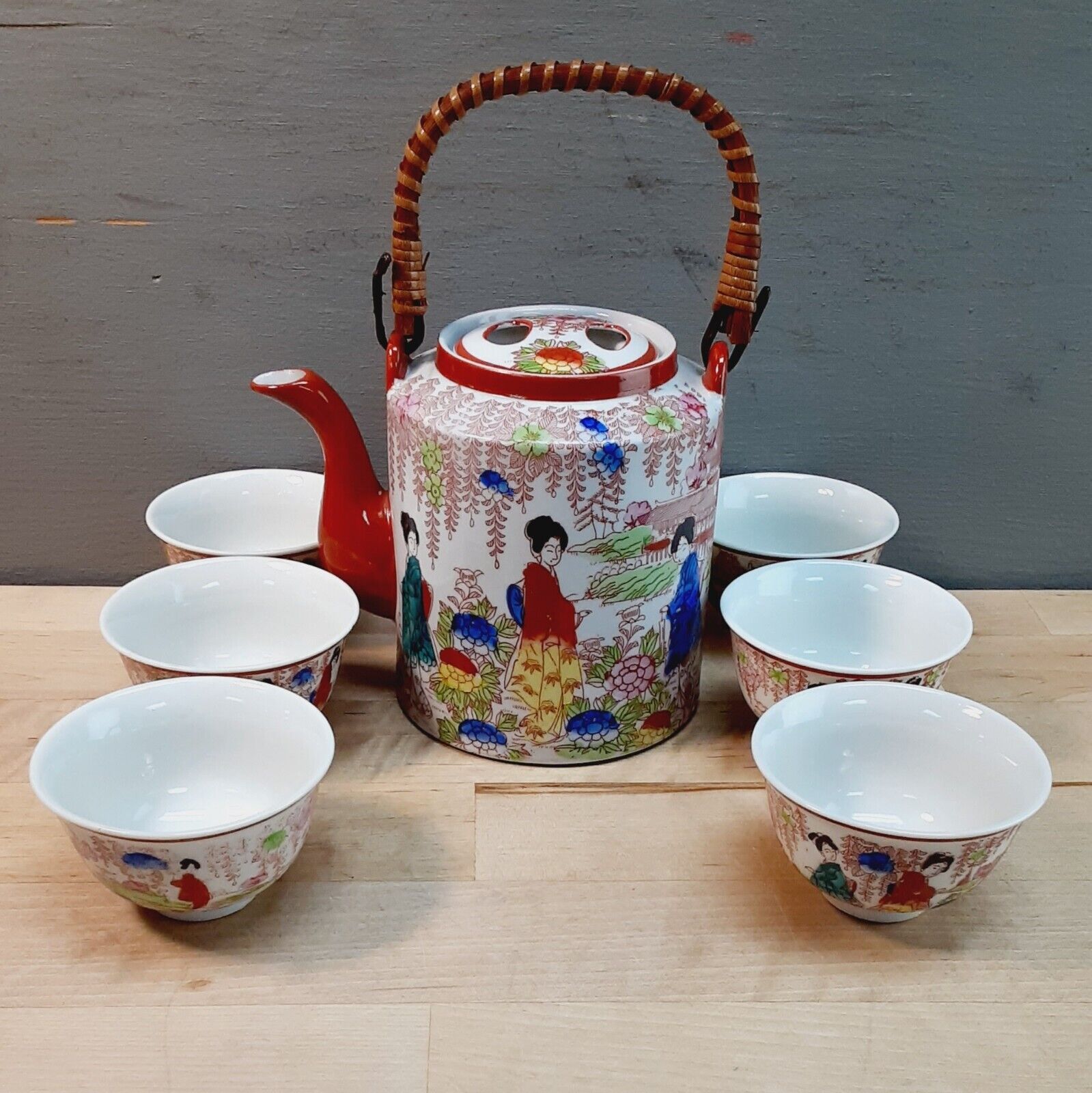 Kutani Geisha Girl Vintage Japanese Hand-painted Teapot With 6 Matching Tea Cups