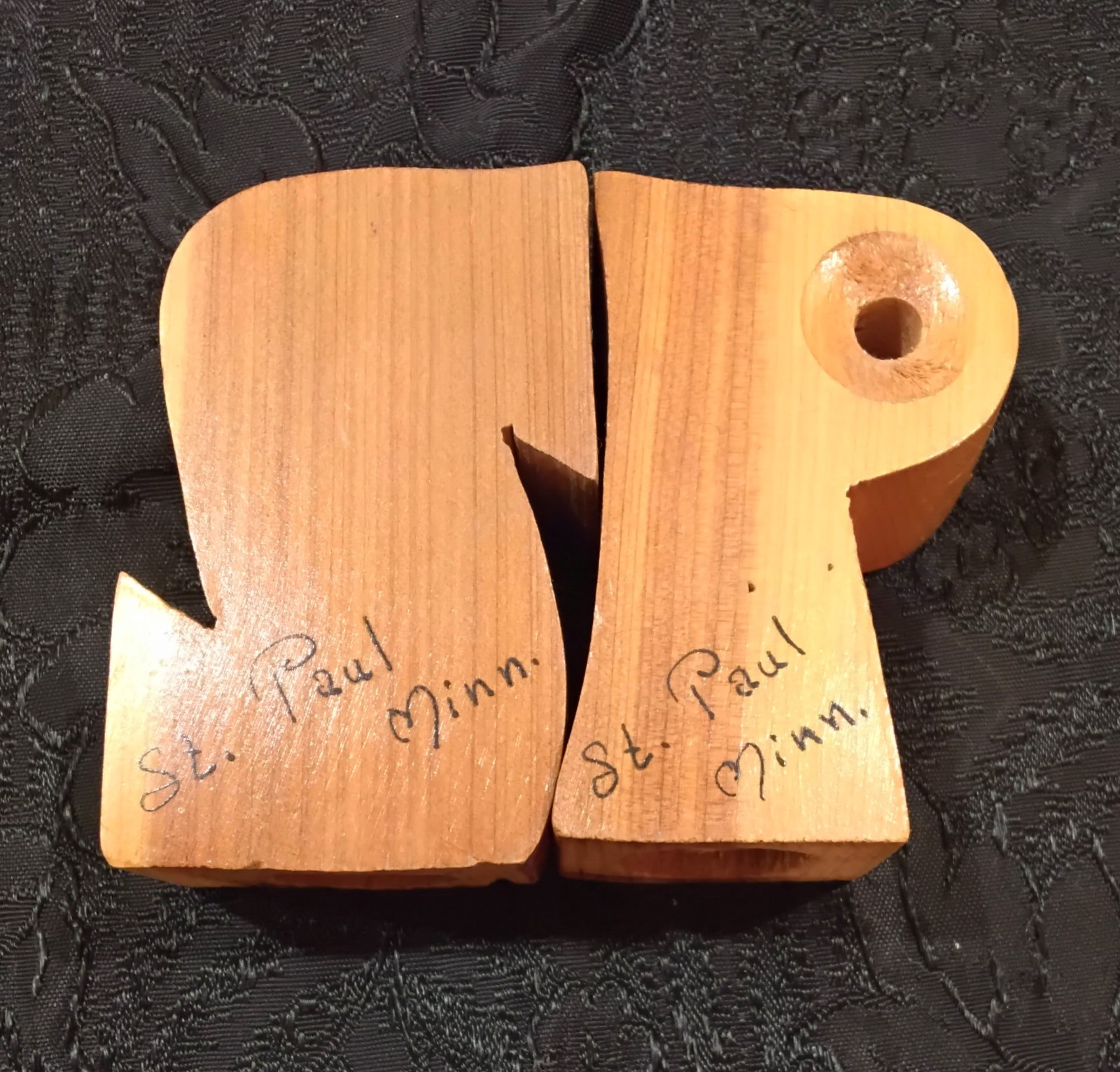 Vtg Groovy St Paul Minnesota Souvenir Salt Pepper Shakers Wood