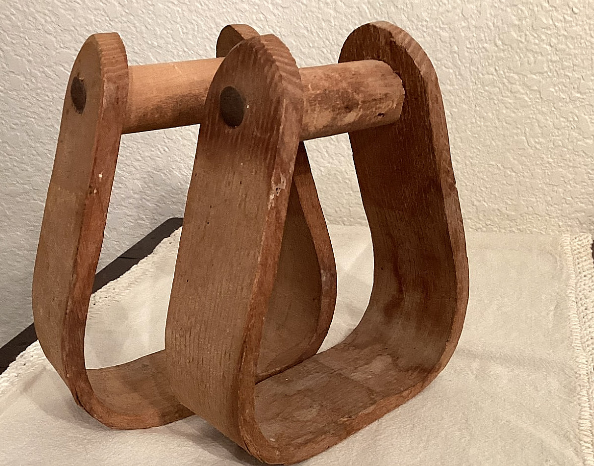 VTG Wooden Horse Stirrup Decor Display Cabin Cottage Farmhouse Granny Core VTG Wooden Horse Stirrup Decor Display Cabin Cottage Farmhouse Granny Core