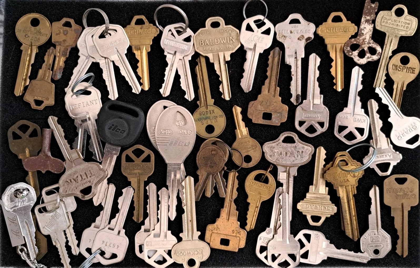 Large Lot Of 65 Vintage Keys Various Makers Key Lot