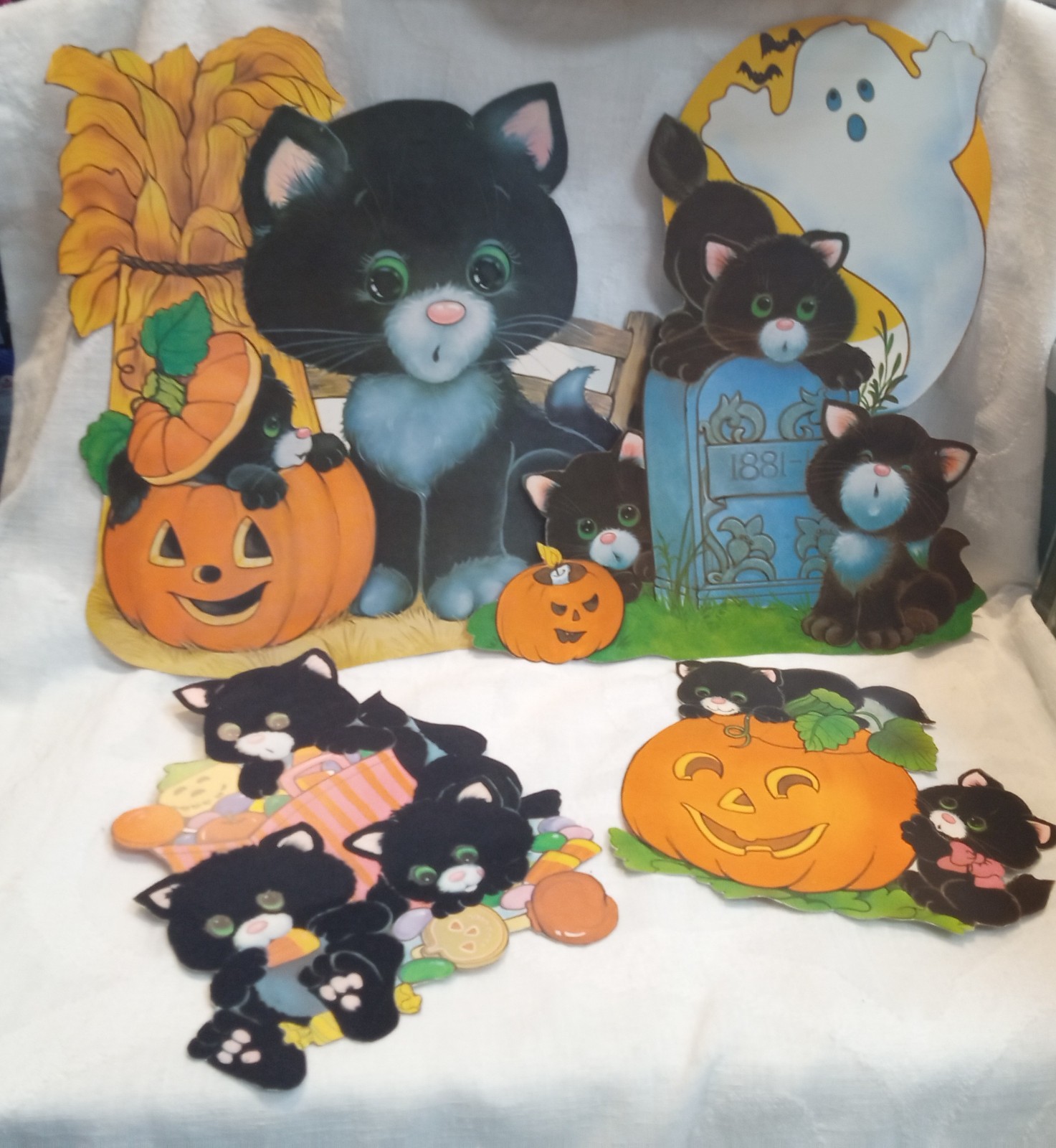 Lot of 4 Vintage 70\'s/ 80\'s Halloween Decor 2 Sided Flocked 13.5 x 13 Diecut