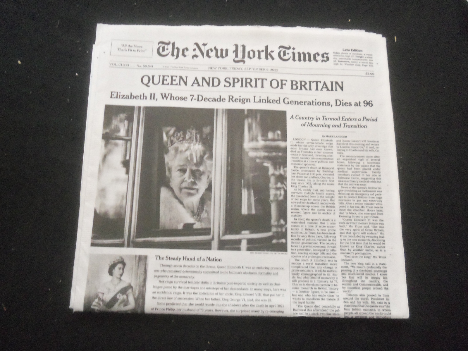 2022 SEPTEMBER 9 NEW YORK TIMES - QUEEN ELIZABETH DIED AT AGE 96 (1926-2022)