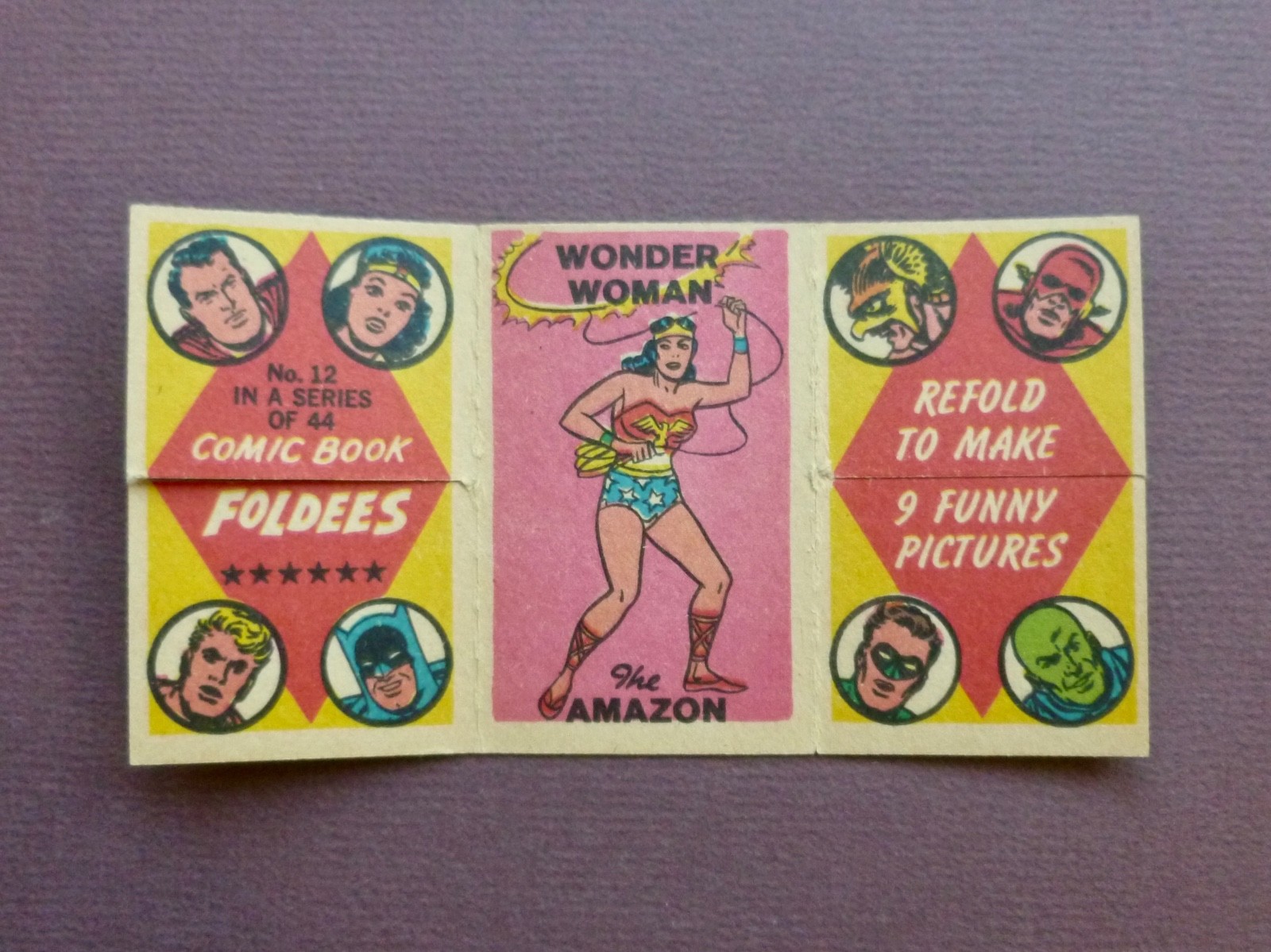 1968 A&BC (UK Release Topps) - Comic Book Foldees #12 - WONDER WOMAN / BABE RUTH