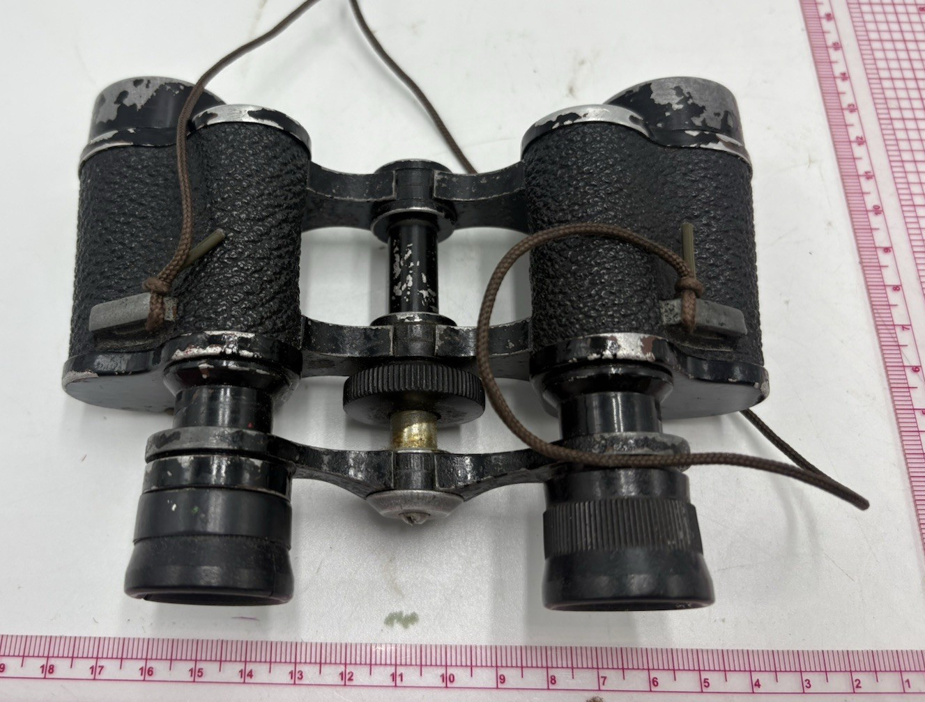 WORLD WAR II DERAISME PARIS? GERMAN? MILITARY BINOCULARS 6X well used Vintage WORLD WAR II DERAISME PARIS? GERMAN? MILITARY BINOCULARS 6X well used Vintage