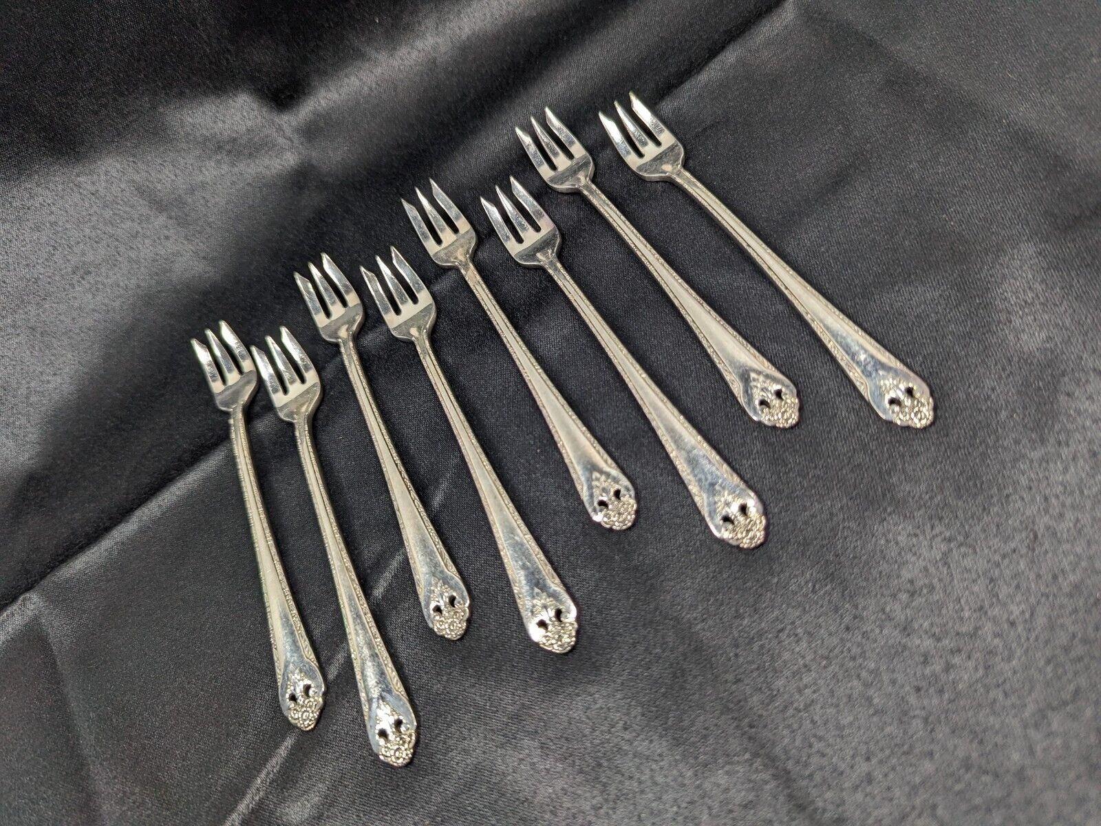 Holmes & Edwards Cocktail Forks IS Lovely Lady Silverplate Set Of 8 Vintage 5.5\