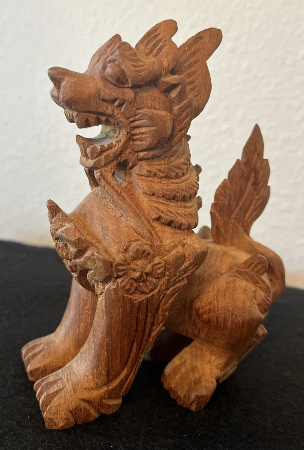 Vintage Hand Carved Wood Thai Singha Lion Chinthe Guardian Statue Foo Dog 5.25”