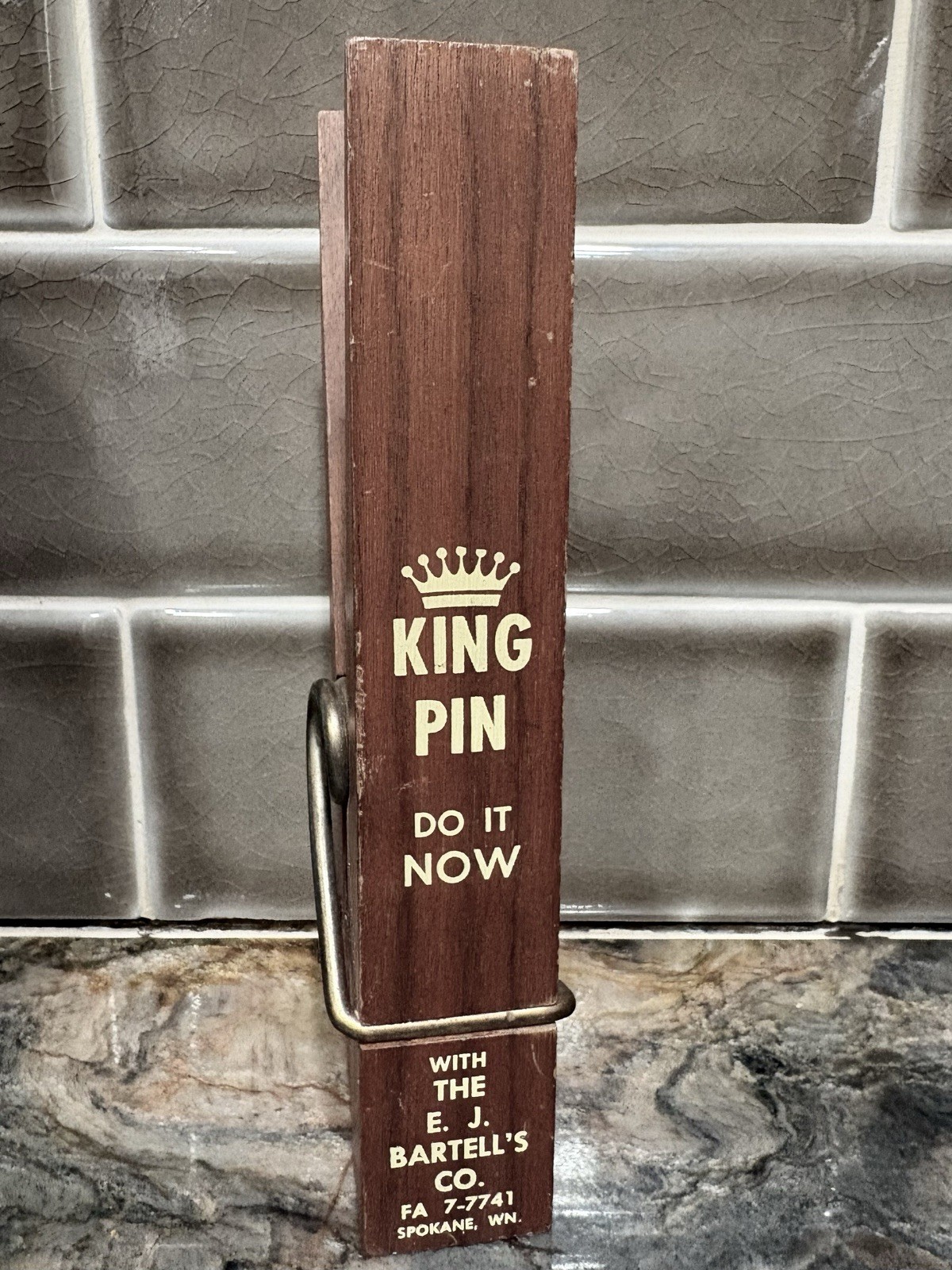 Vtg KING PIN DO IT NOW Jumbo Wood Clothespin Advert E. J. Bartell Co Promo 6.5”