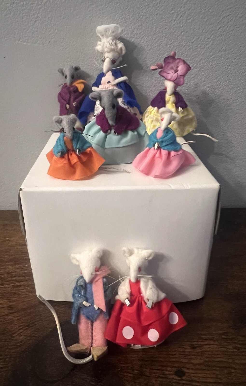 Vintage Felt Mouse Figurines Lot of 8 Hand Made in England Collection