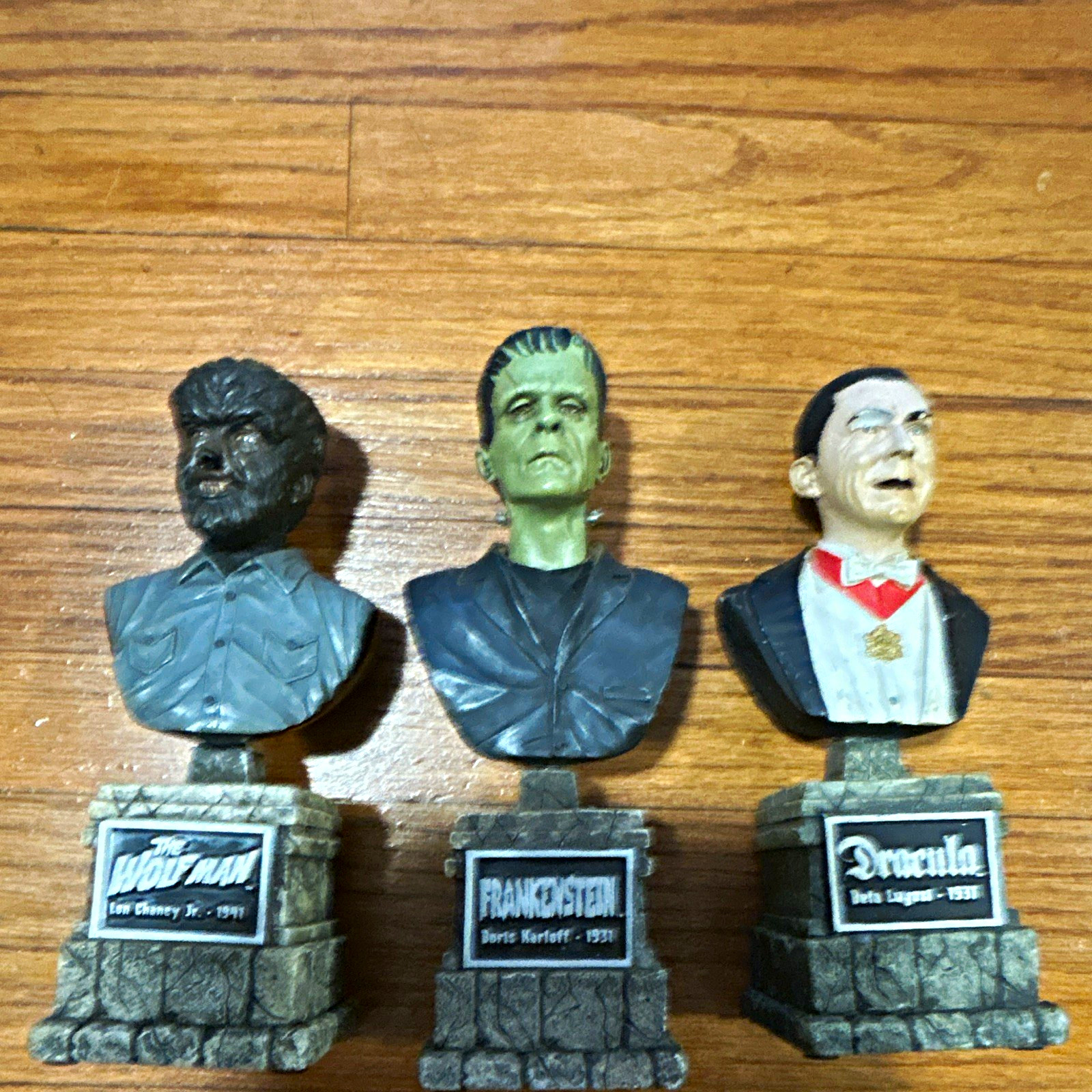 Sideshow Collectibles Universal Monsters Bust Set Wolf Man Frankenstein Dracula