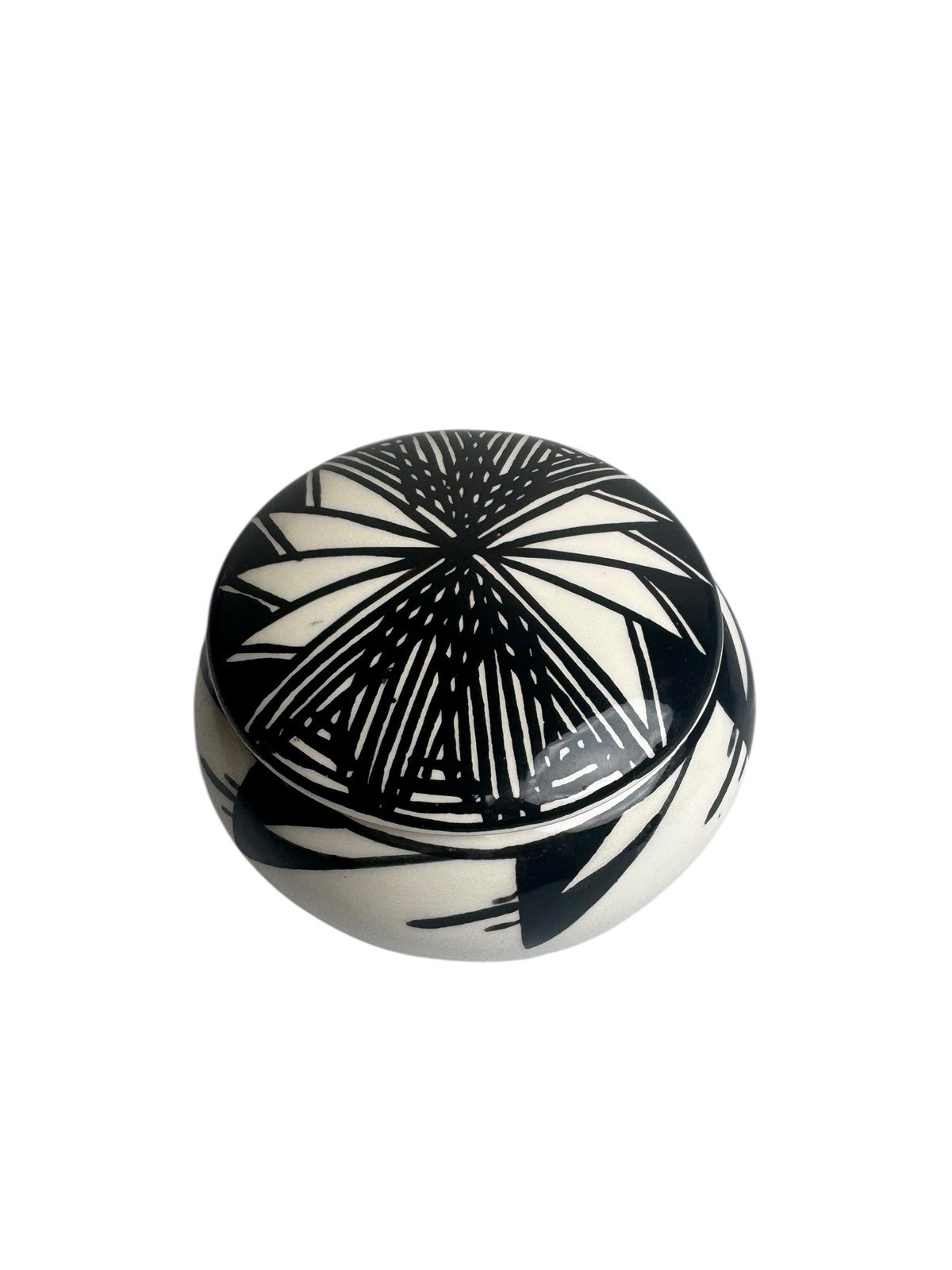 VTG Leland Vallo Artist Hand Painted  Trinket Box With Lid Acoma N.M Signed K.V