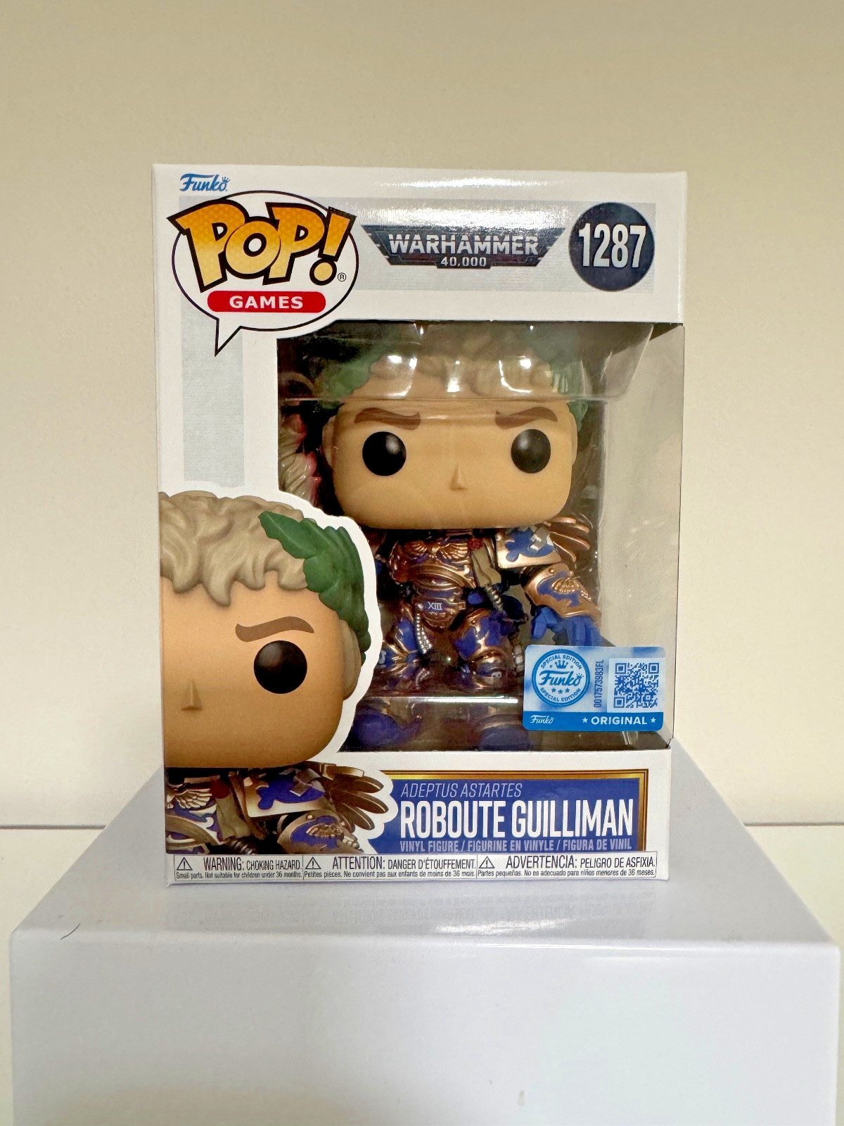 Funko Pop Vinyl: Warhammer 40,000- Pop Roboute Guilliman #1287 Funko Exclusive Funko Pop Vinyl: Warhammer 40,000- Pop Roboute Guilliman #1287 Funko Exclusive