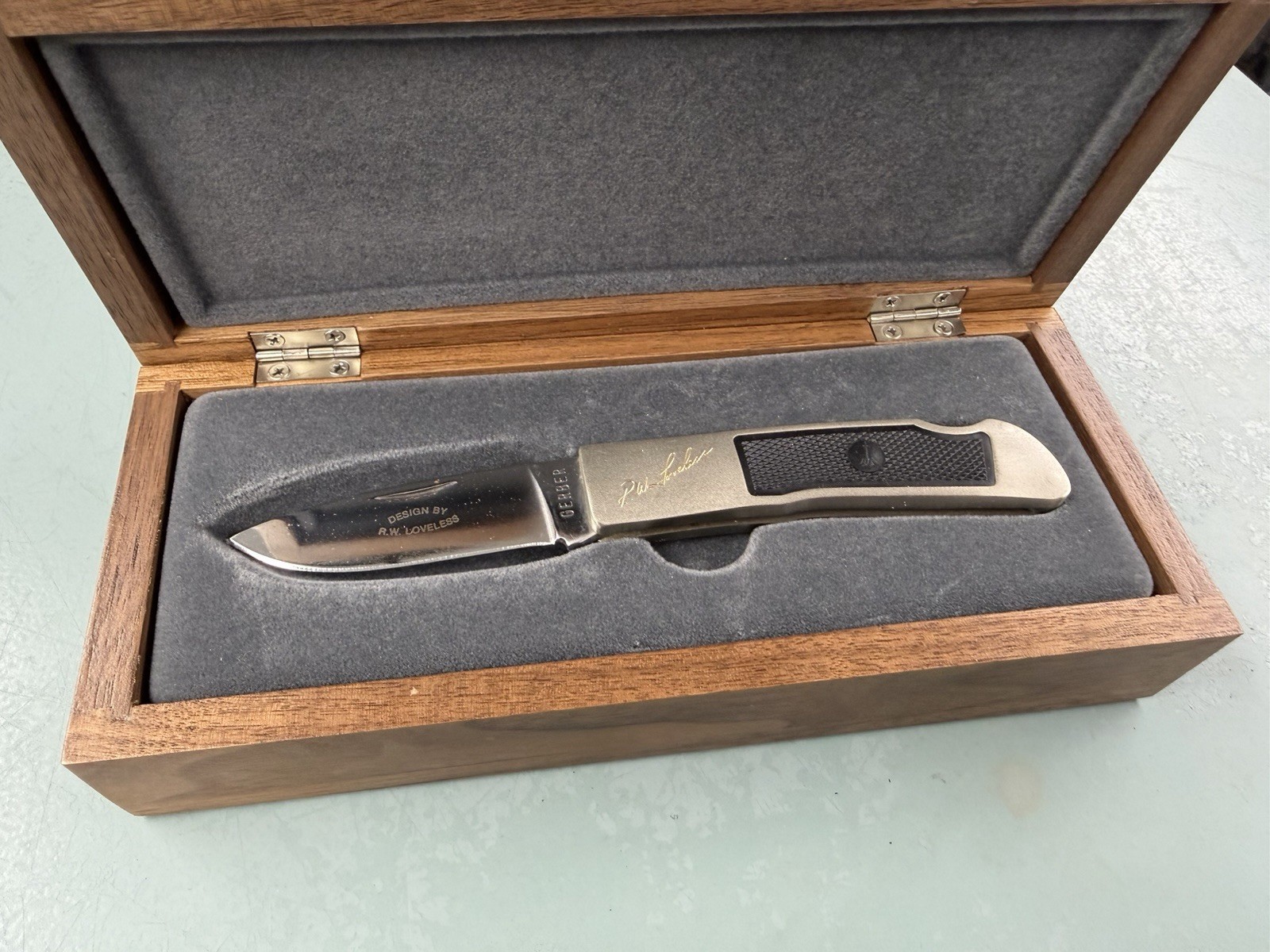 Vintage GERBER Legendary R.W. LOVELESS Folding Knife 8052 1722/2000