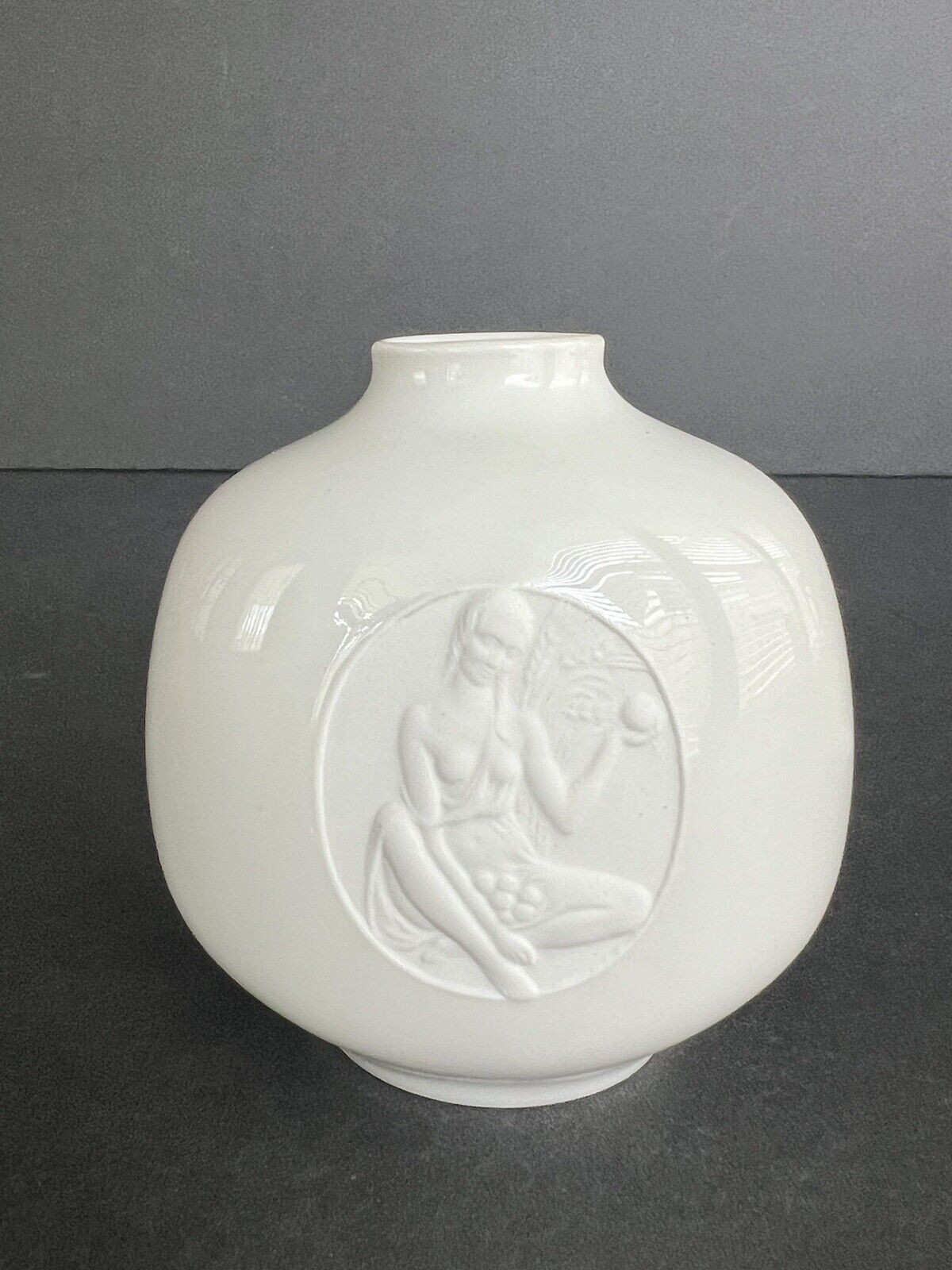 KPM Royal  Berlin white “CERES”vase with porcelain medallion