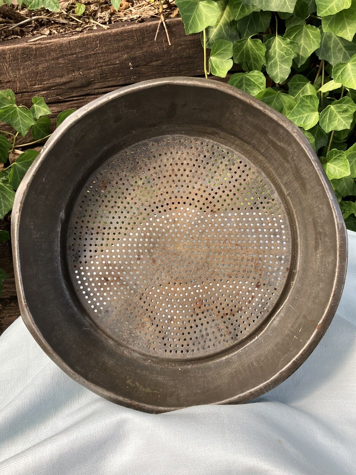 Vintage 1930’s Farmhouse Metal Food Sifter Cheese Strainer Drainer Large 12.5”