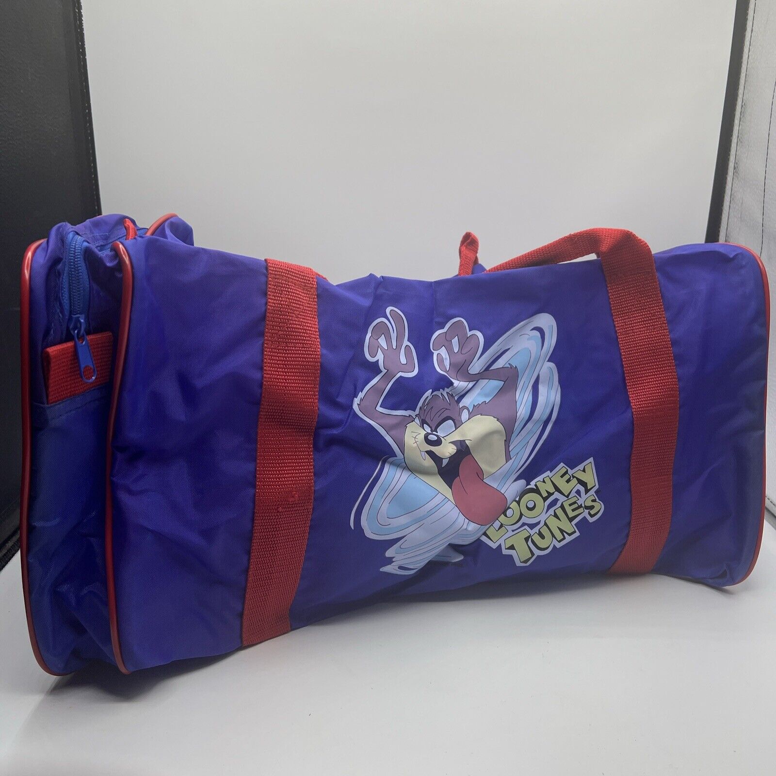 Vintage 1994 Looney Tunes Duffle Bag Tazmanian Devil Taz Red Blue 90s 18”