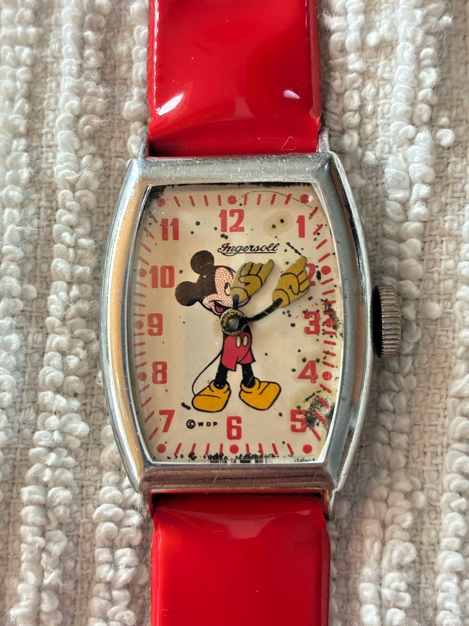 1940s Vintage Disney Mickey Mouse Watch – Ingersoll Model 8842 – Works