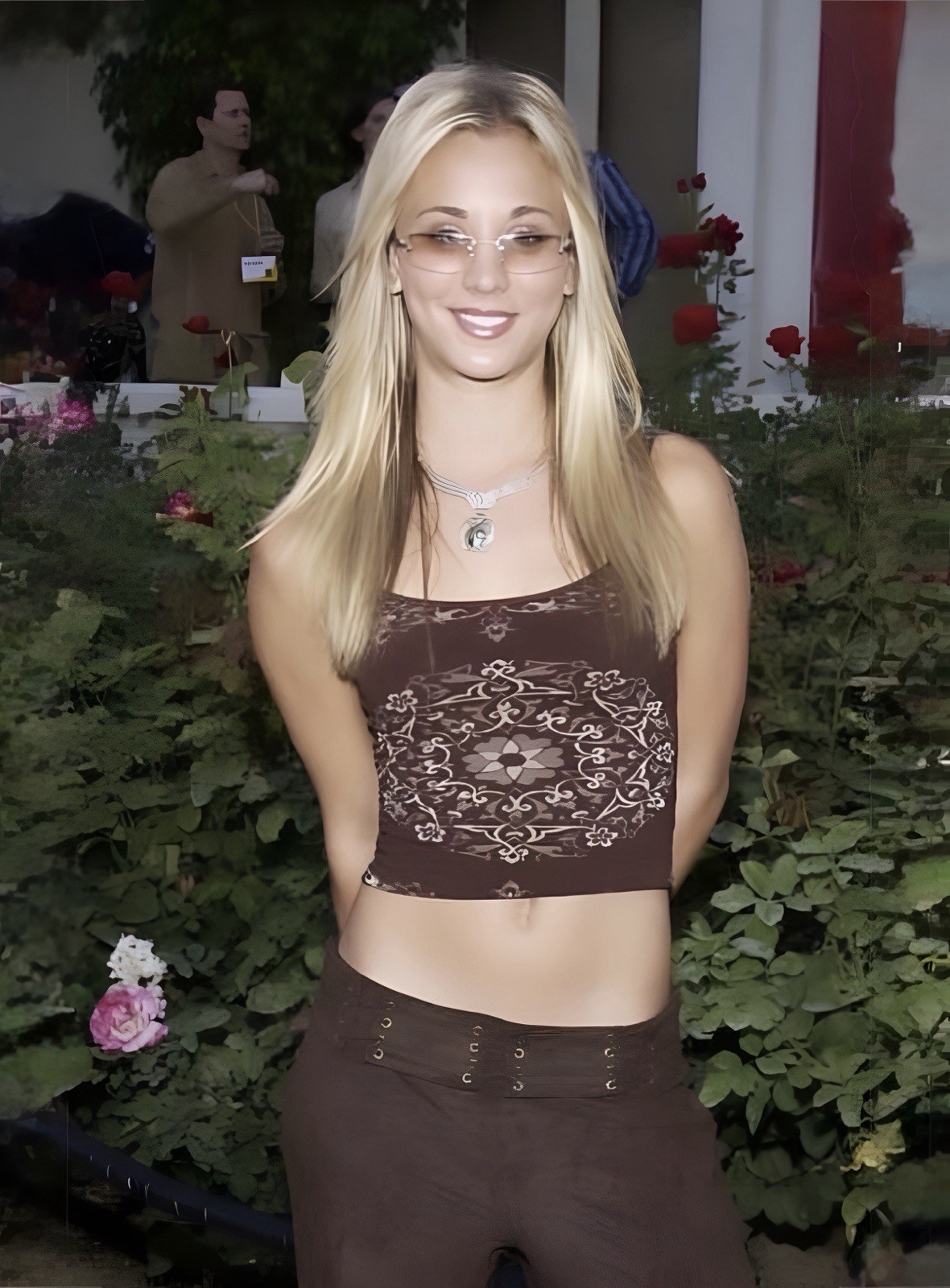 ‘Kaley Cuoco’ Beautiful Sitcom Star Famous Celebrity 8X10 Glossy “STUNNING” 2002