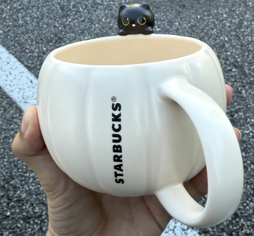 Starbucks Halloween 2026 Ceramic Mug Black Cat Figure Cream White 12oz IN HAND