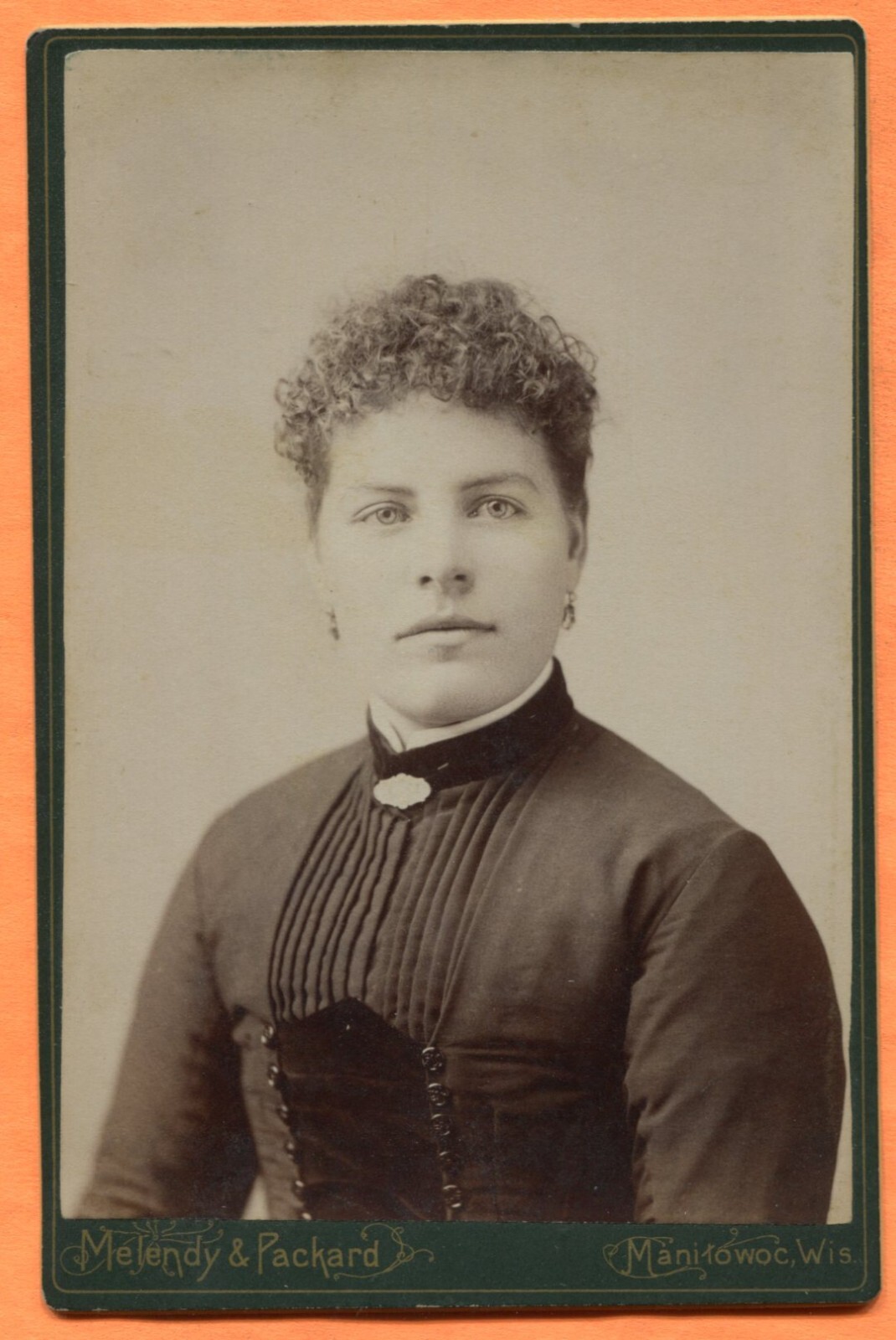 Manitowoc WI Portrait of a Young Woman by Melendy & Packard circa early-1880s