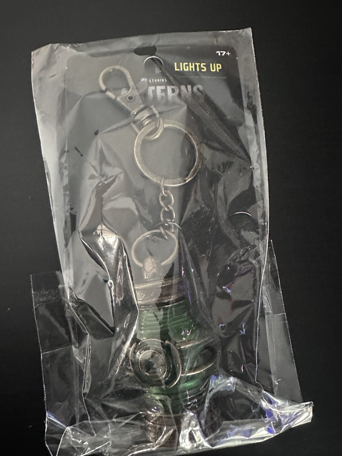 SDCC 2026 DC Lanterns Light Up Keychain Exclusive Green Lantern Studios Comics