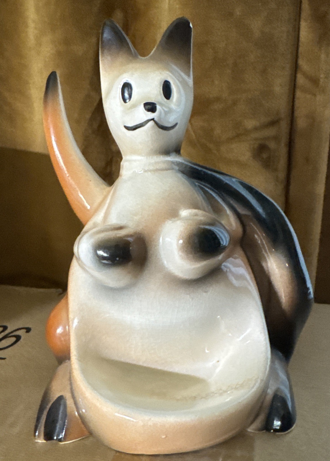 Vintage 1956 Pulp Fiction Fine Ent Inc USA Ceramic Boxing Kangaroo Dresser Caddy Vintage 1956 Pulp Fiction Fine Ent Inc USA Ceramic Boxing Kangaroo Dresser Caddy