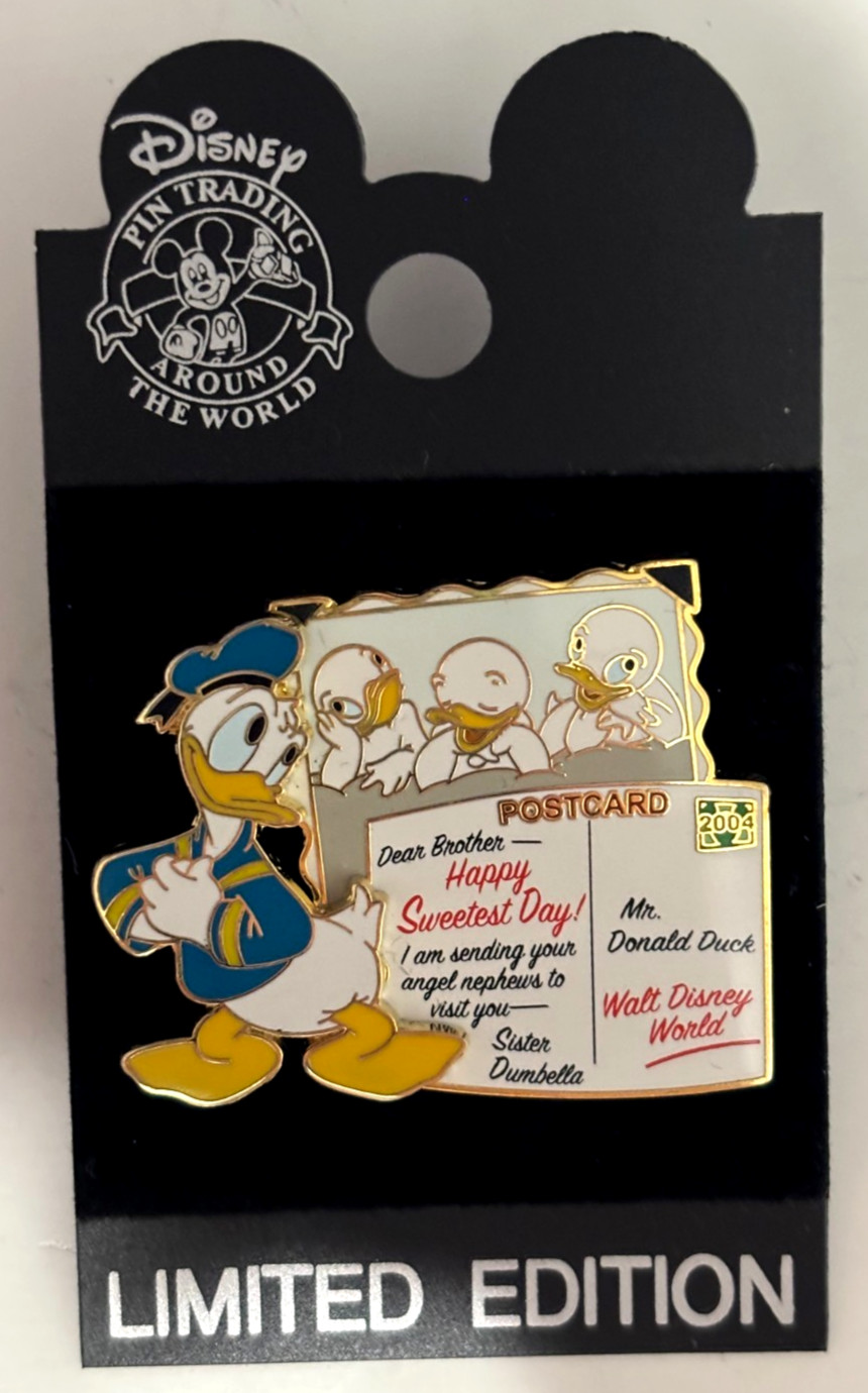 WDW 2004 Disney Donald Duck Sweetest Day Postcard Pin LE 2000 3D CARDED