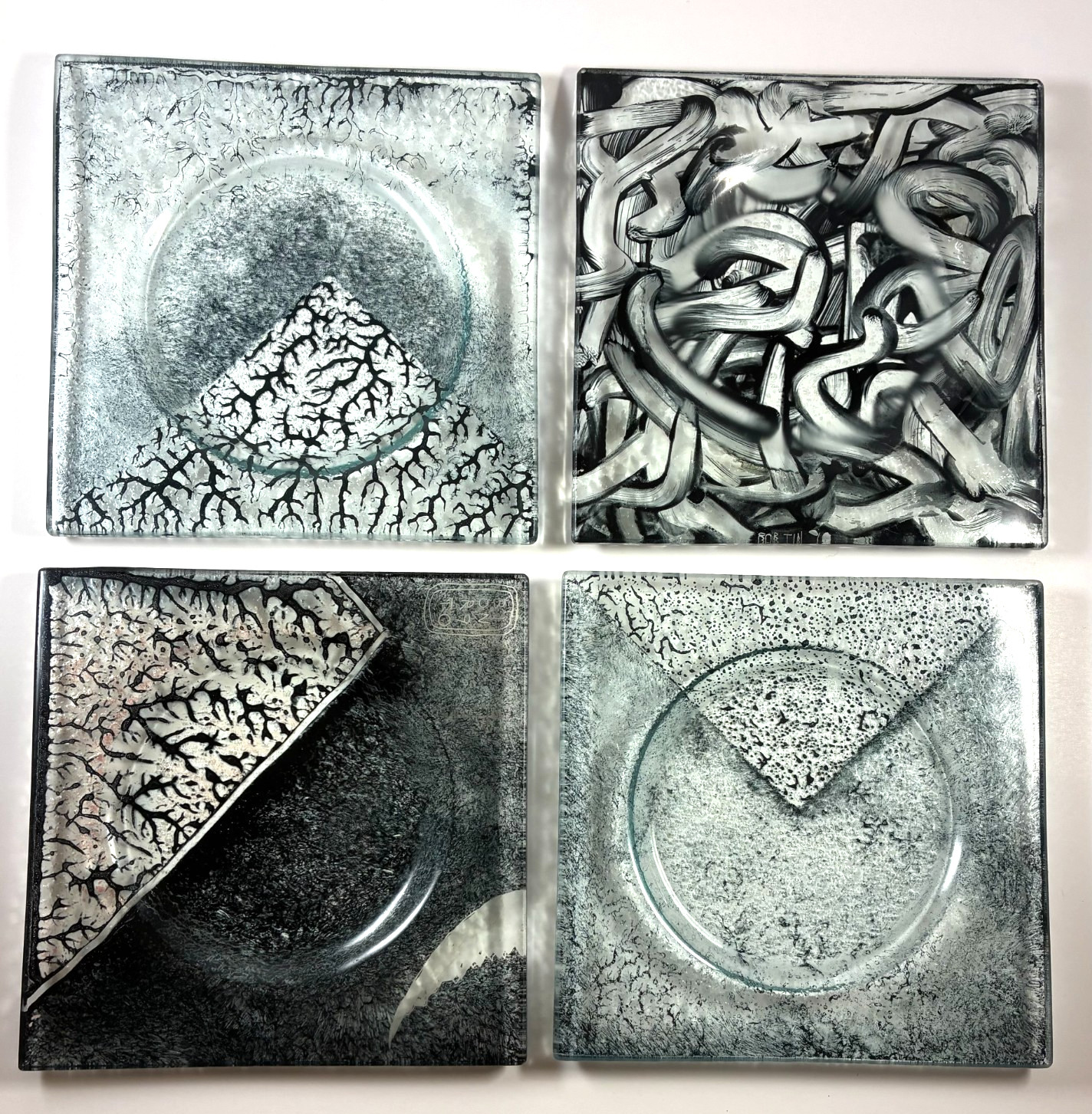 VTG Bruce Bortin Art Glass Plates Abstract Square 2 Signed Set of 4 1990 5.75
