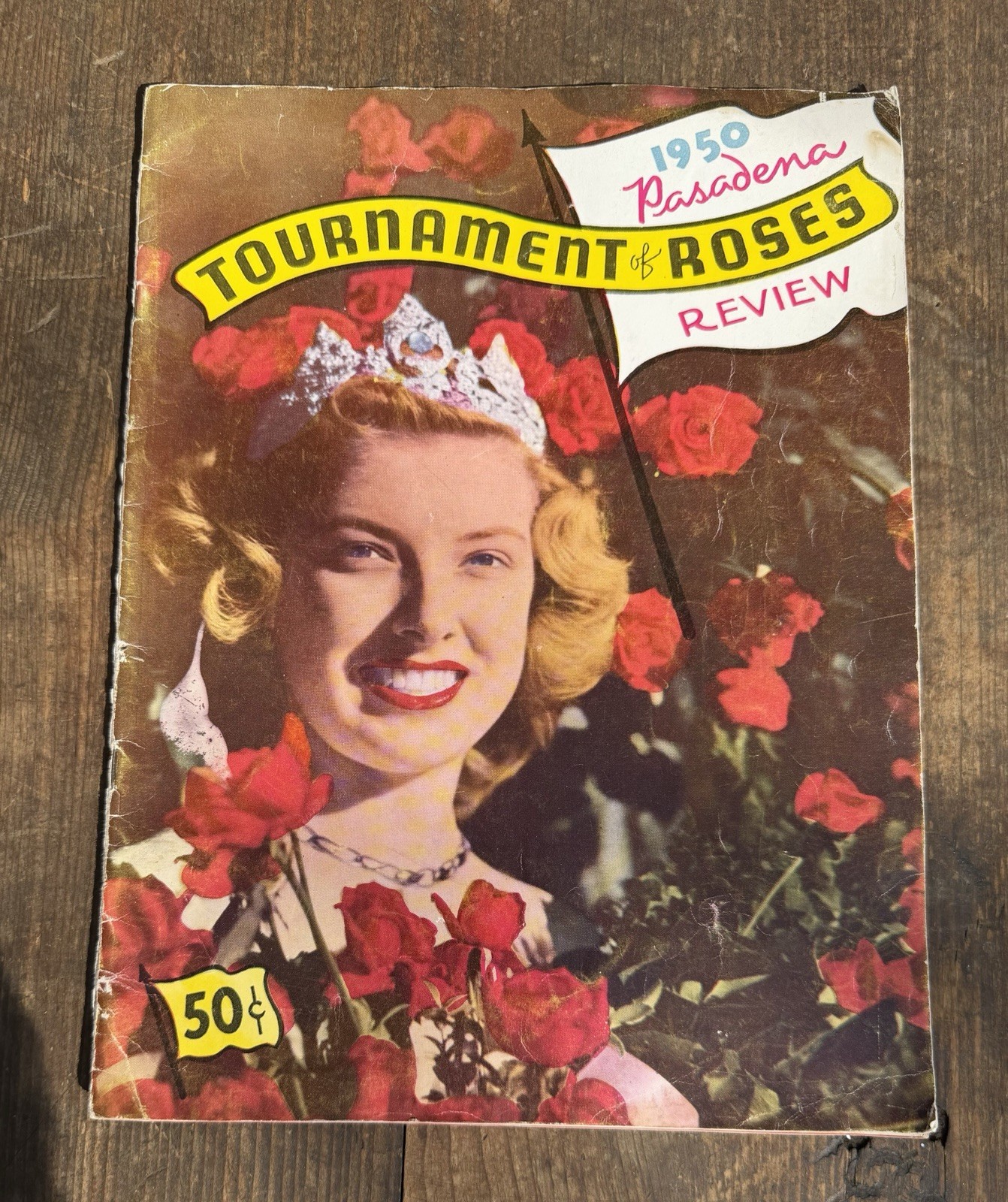 1950 Pasadena TOURNAMENT OF ROSES Review.  Cal Vs Ohio State.  Parade Review