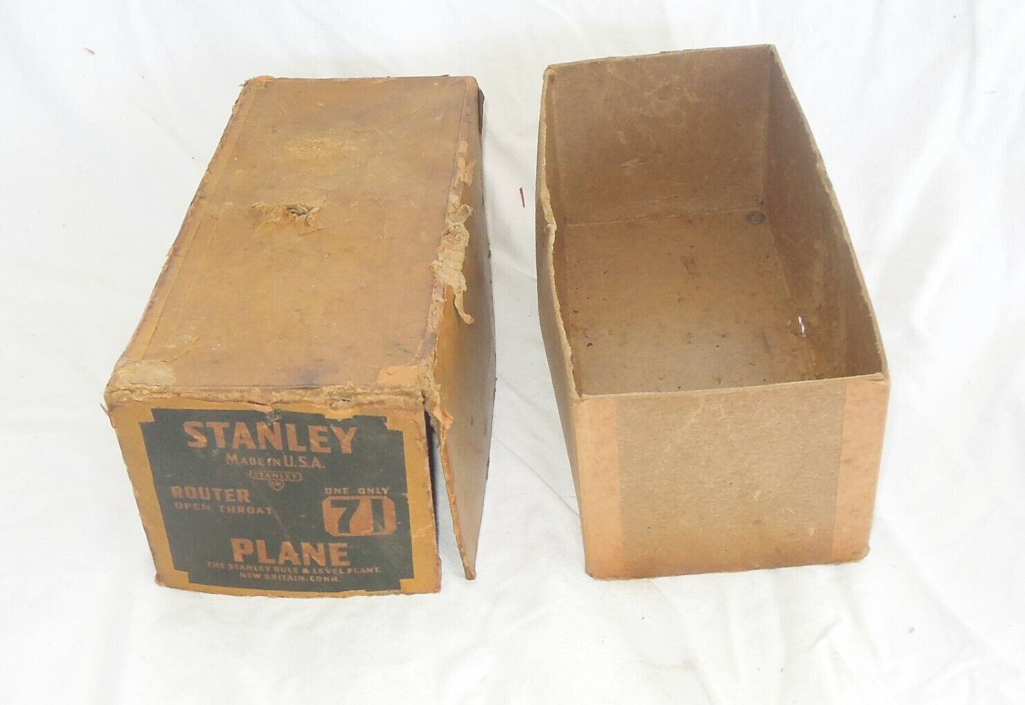 Stanley 1942 wartime era type 12 open throat router plane in box with cutters