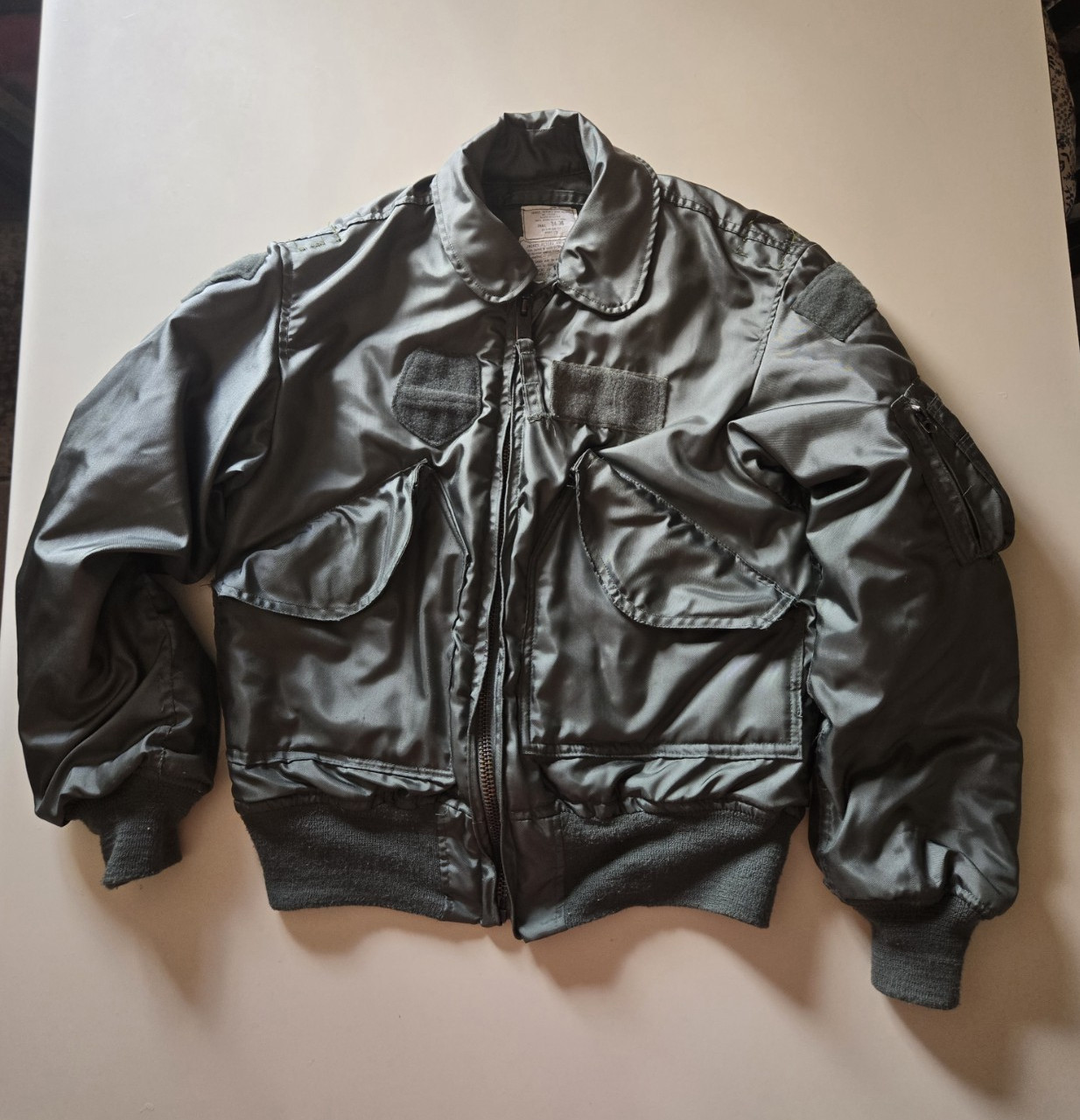 Vintage Avirex CWU-45/P Military Flight Jacket Green Small 34-36
