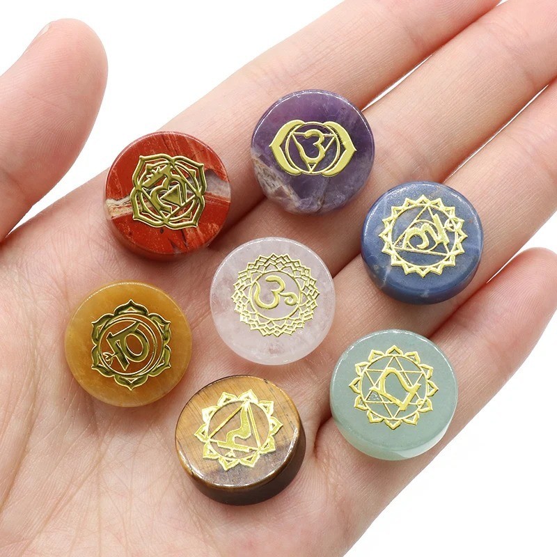 7Pcs 7 Chakra Natural Stone Set Engraved Reiki Healing Crystal Rune Disc 18mm 7Pcs 7 Chakra Natural Stone Set Engraved Reiki Healing Crystal Rune Disc 18mm