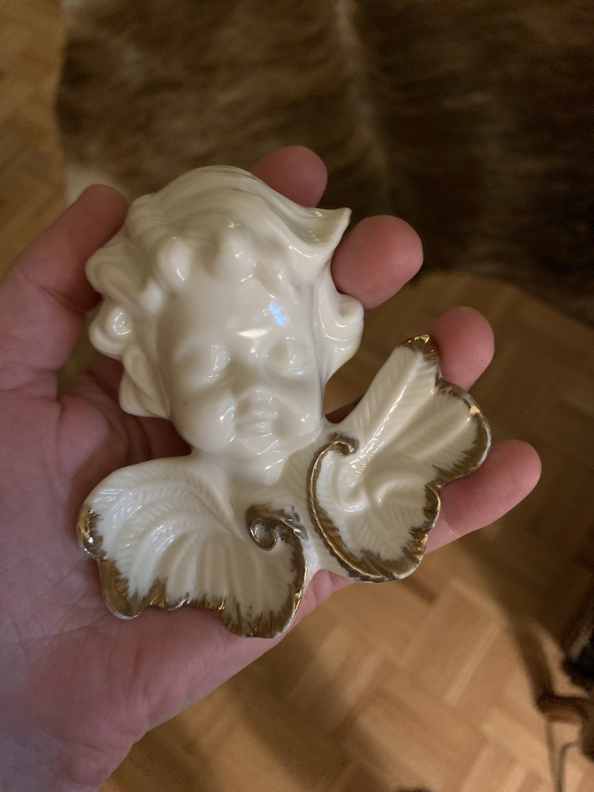 Vintage Angel Cherub Wall Figurine Gold Cream Ivory Porcelain Bisque ~ 4” X 3”