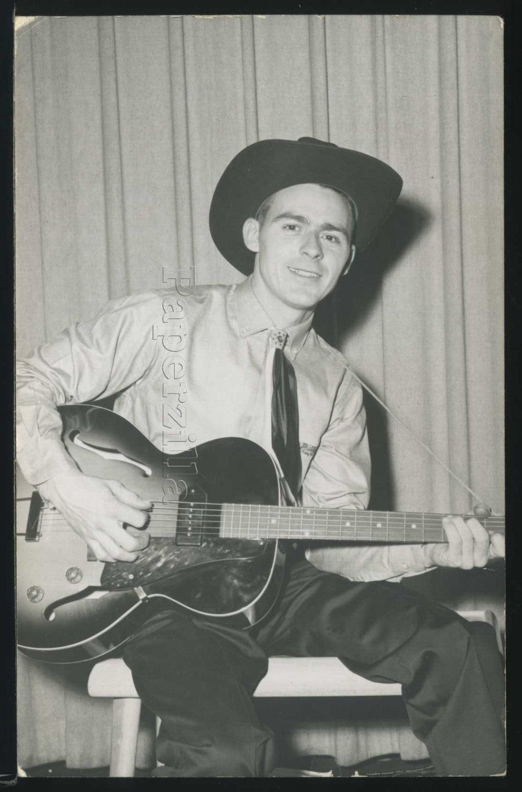 RPPC 1950's YOUNG MALE COUNTRY WESTERN  RADIO SINGER Performer with Guitar