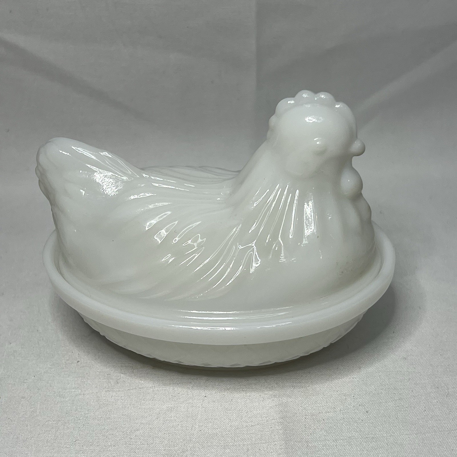 Vintage White Milk Glass Small Hen On Nest Dish Lidded Chicken Easter Farmhouse