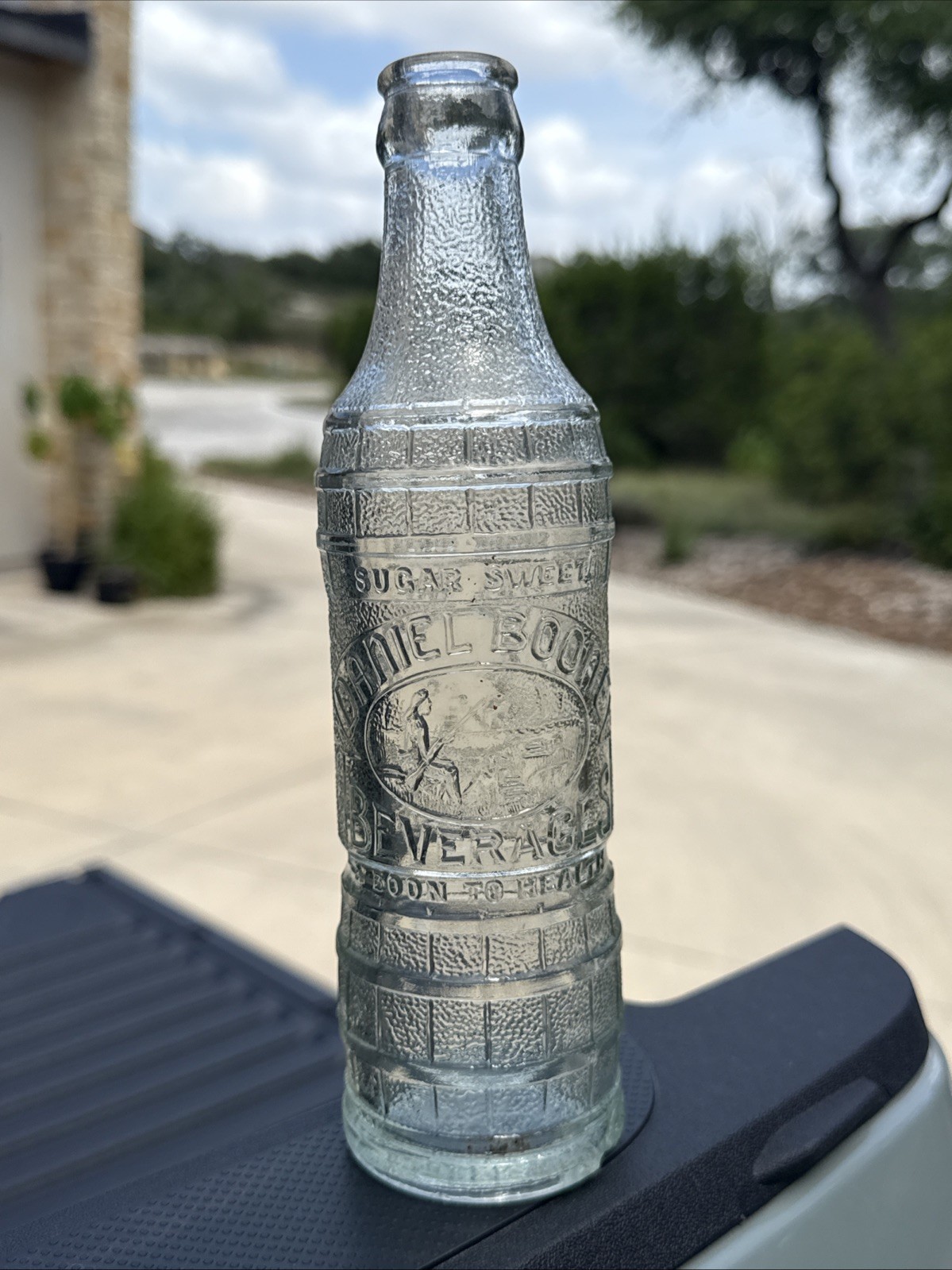Vintage 1940\'s DANIEL BOONE BEVERAGES - SPENCER,  N. C.  Embossed Soda Bottle