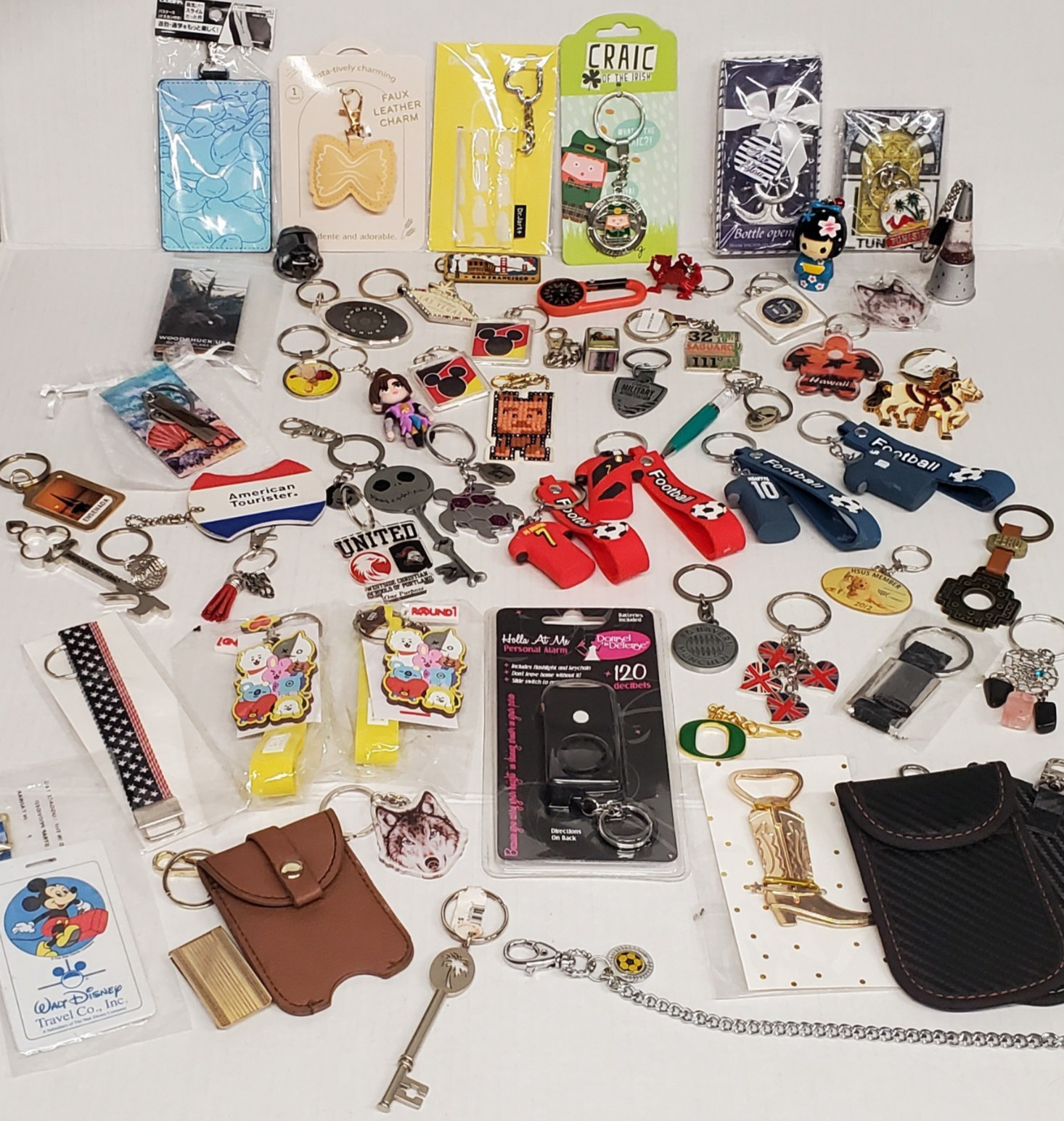 60 Key Rings & Trinkets-Vintage & Modern Mix-Travel-Fashion Keychains-LARGE LOT