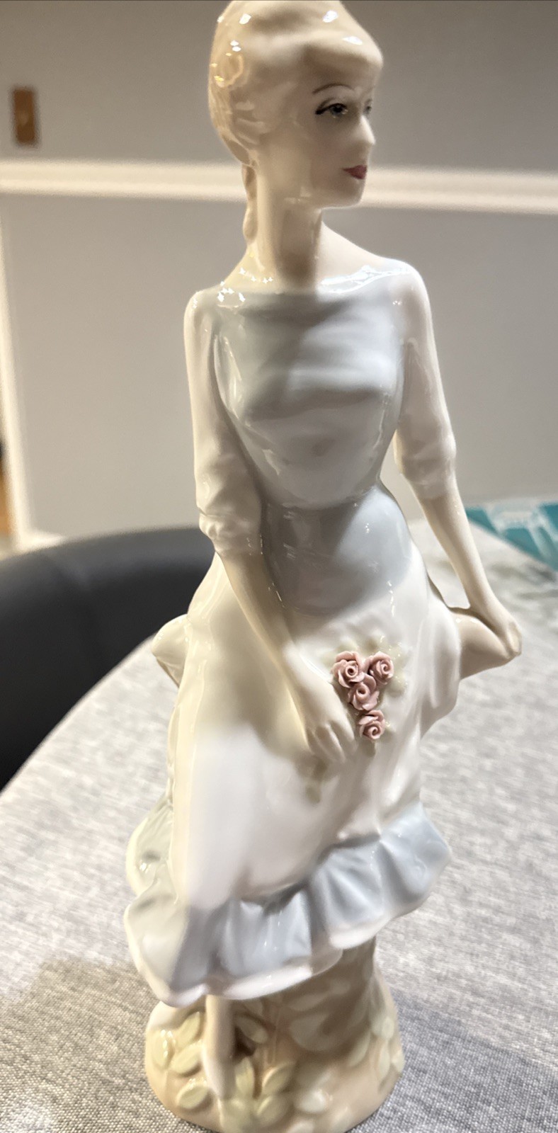 Royal Doulton Blue Rose Arbour Cinderella Figurine Reflections HN 3145 1986 12
