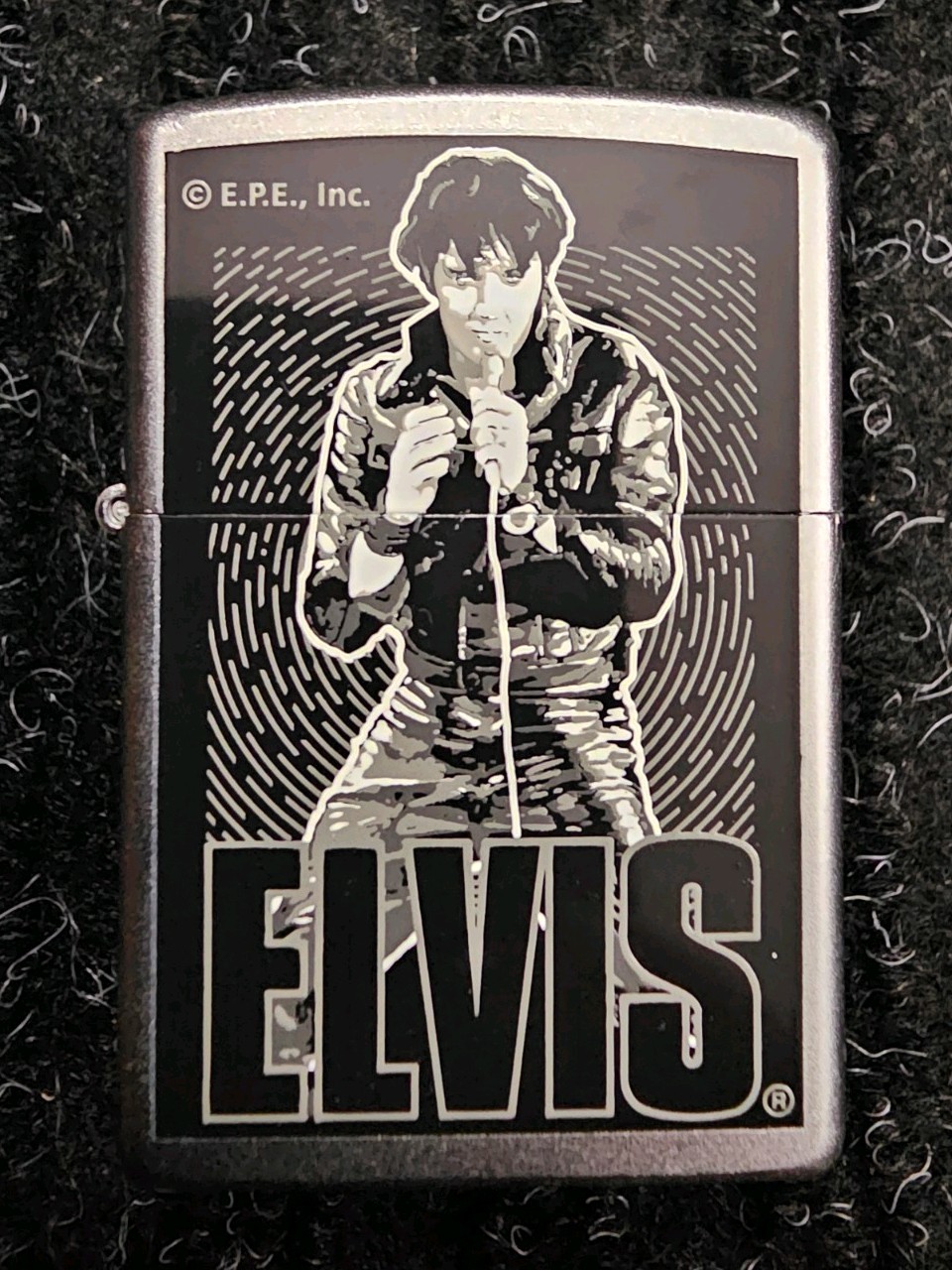 Zippo Elvis Presley Lighter New Unfired w/ Tin Sleeve Certificate Sealed