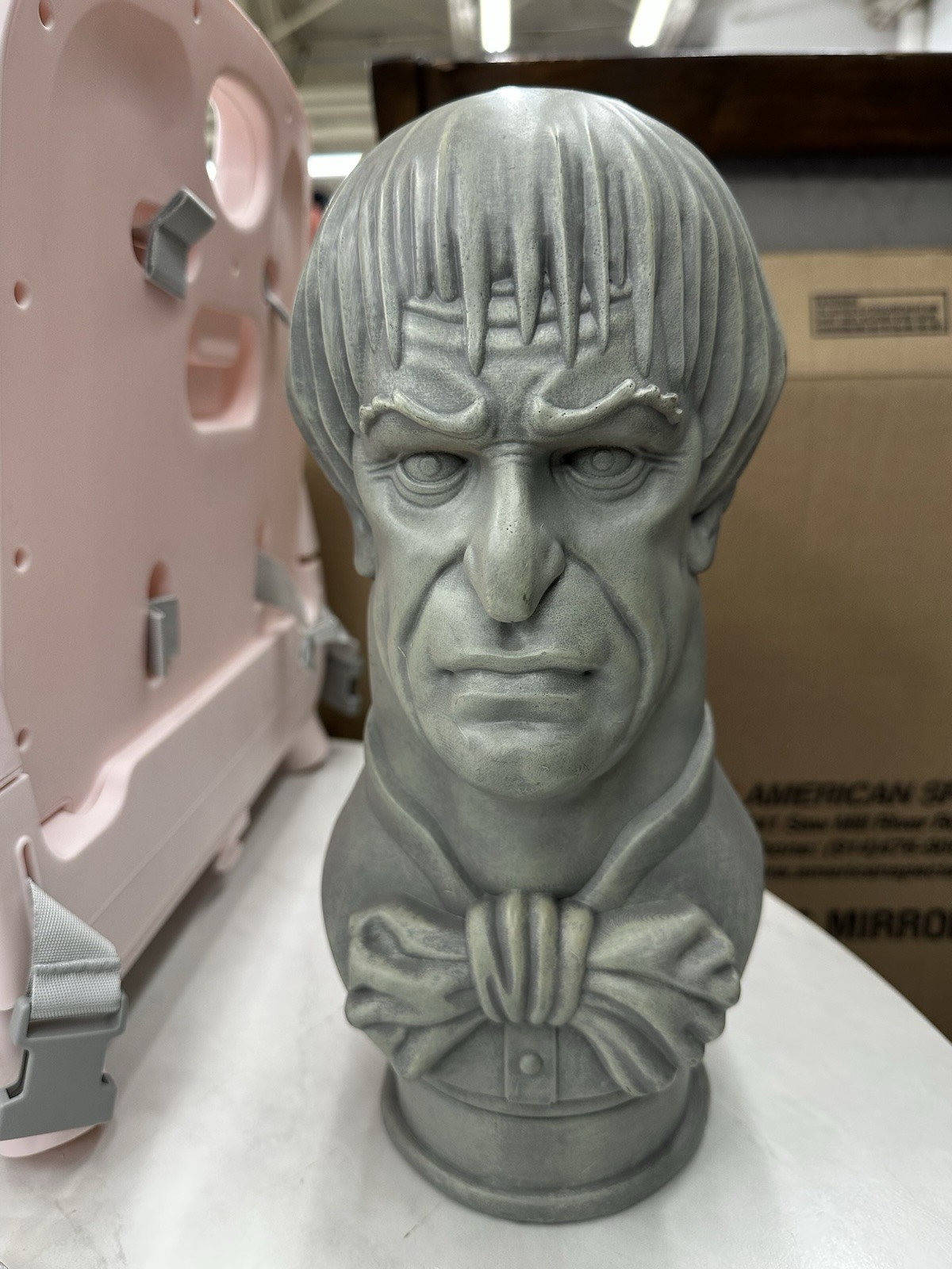 Disney Haunted Mansion Bust Spirit Halloween Statue Figure Uncle Lucius, world