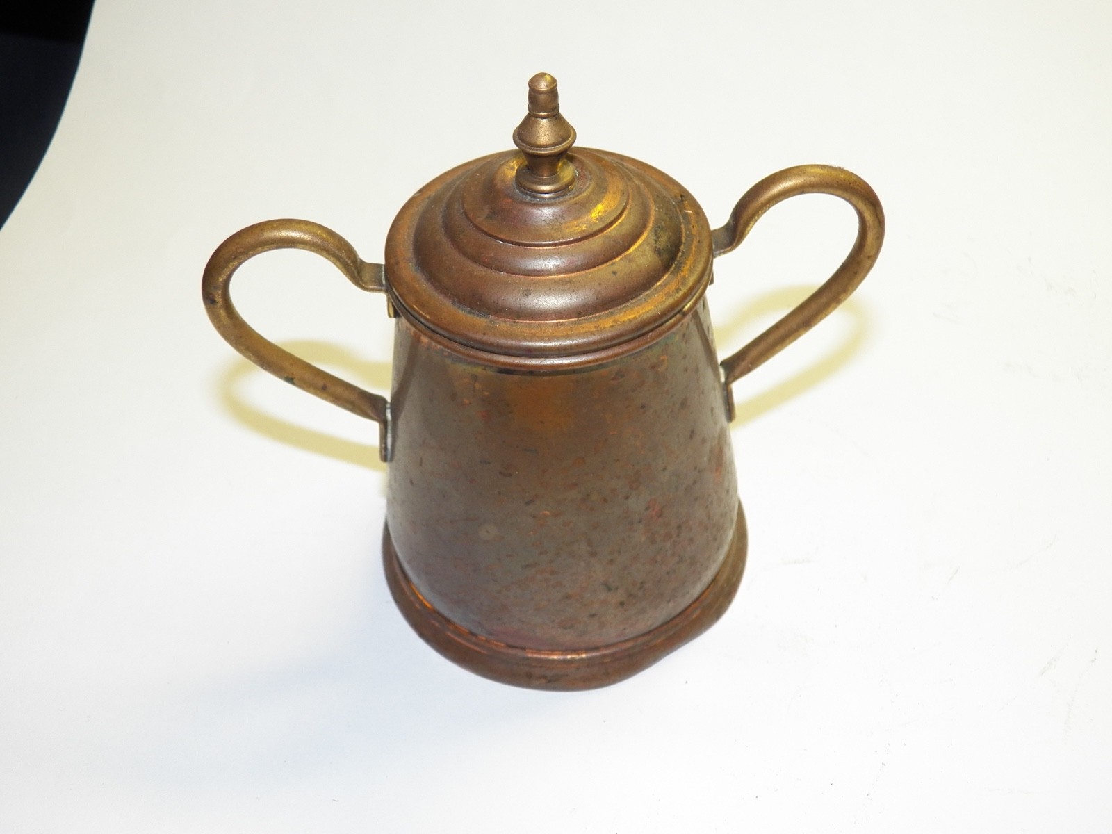 Lot of Vintage of copper Measuring jus and pots Decorative Bucket Lot of 5 Lot of Vintage of copper Measuring jus and pots Decorative Bucket Lot of 5
