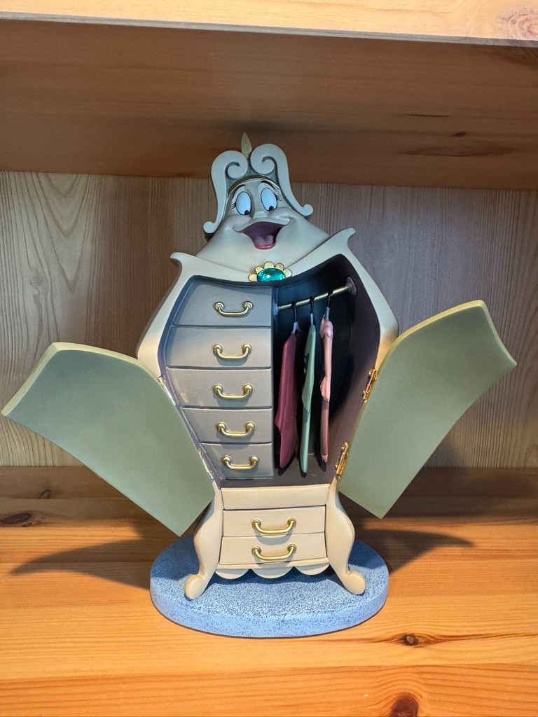 Walt Disney WDCC Beauty and the Beast Wardrobe